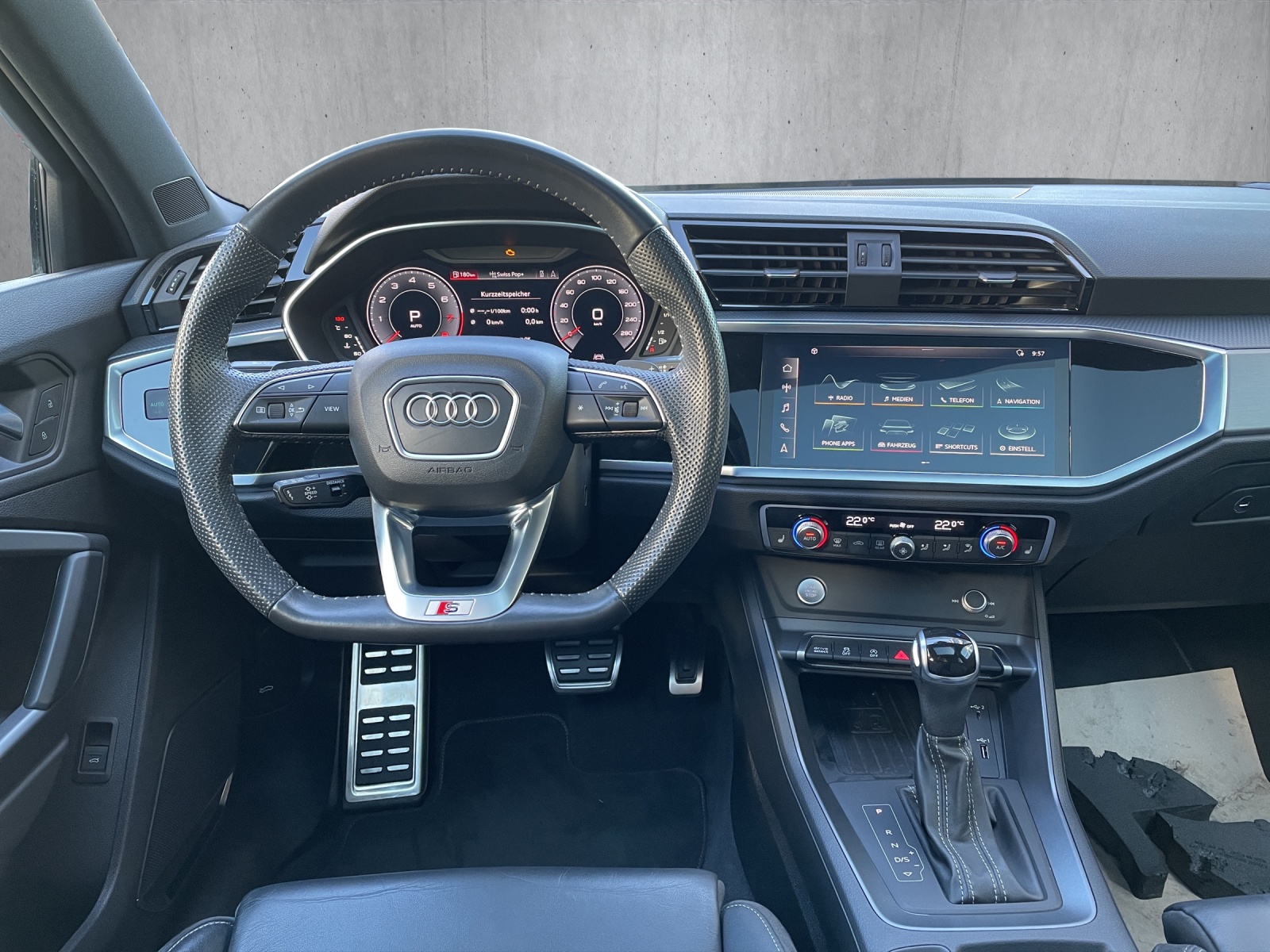 AUDI Q3 Sportback 45 TFSI S line quattro S-tronic-image-9