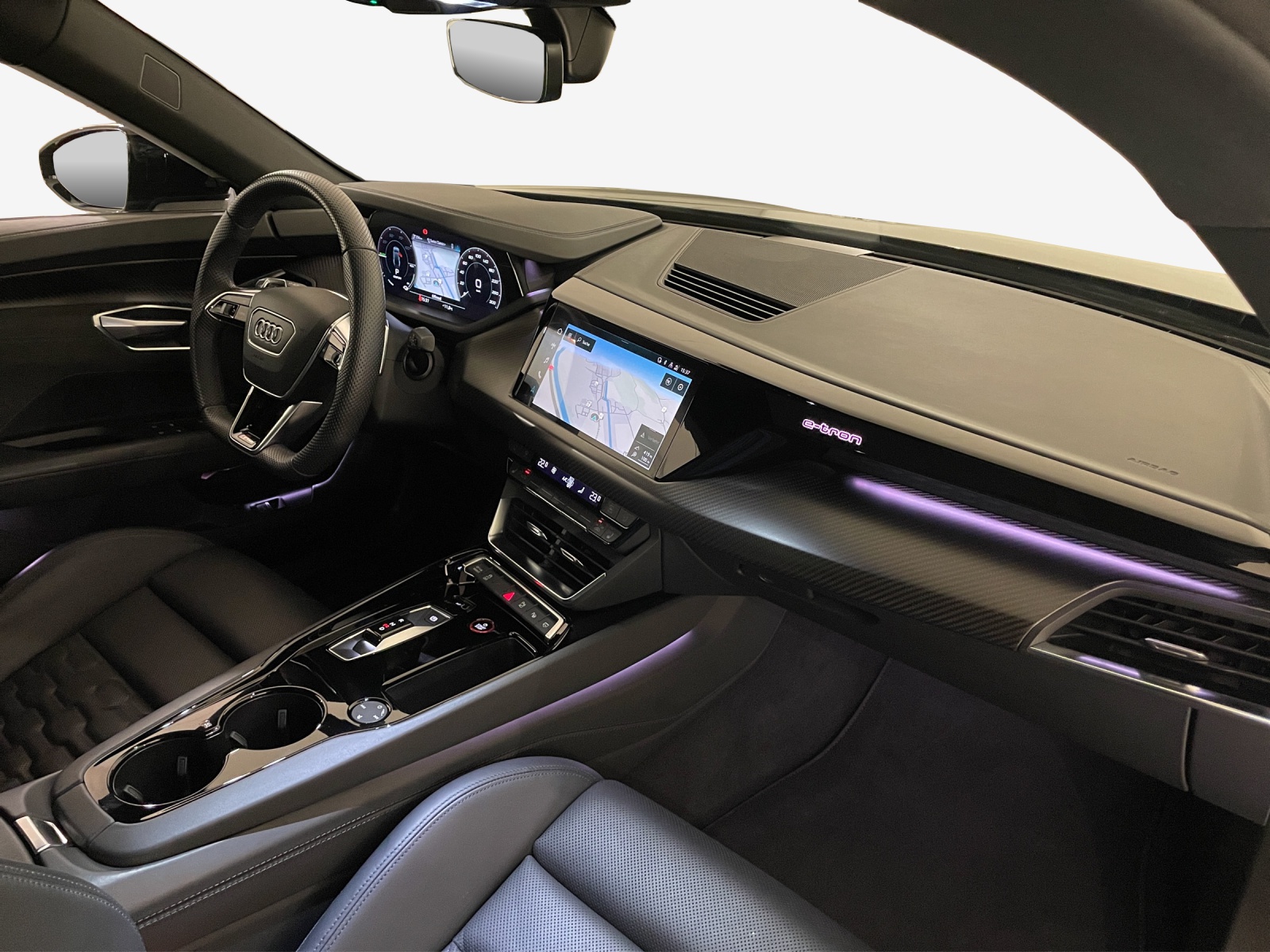 AUDI RS e-tron GT quattro-image-15