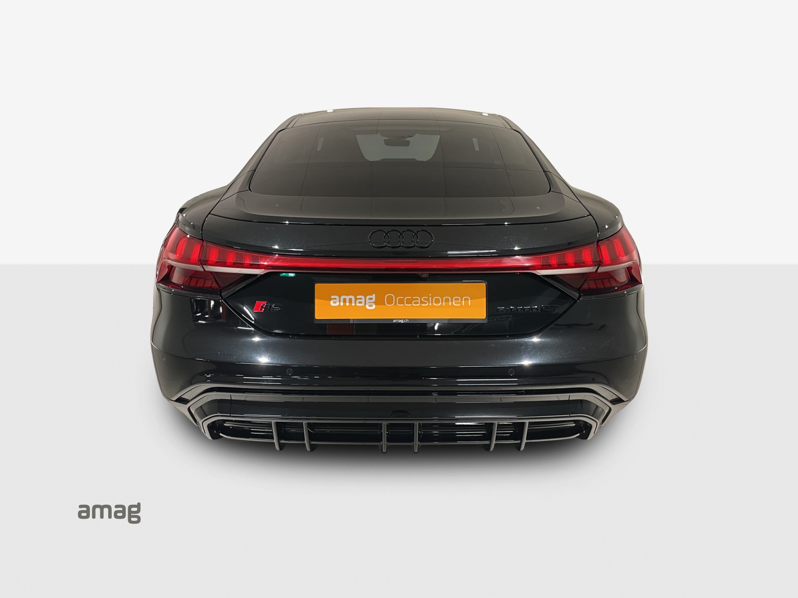 AUDI RS e-tron GT quattro-image-4