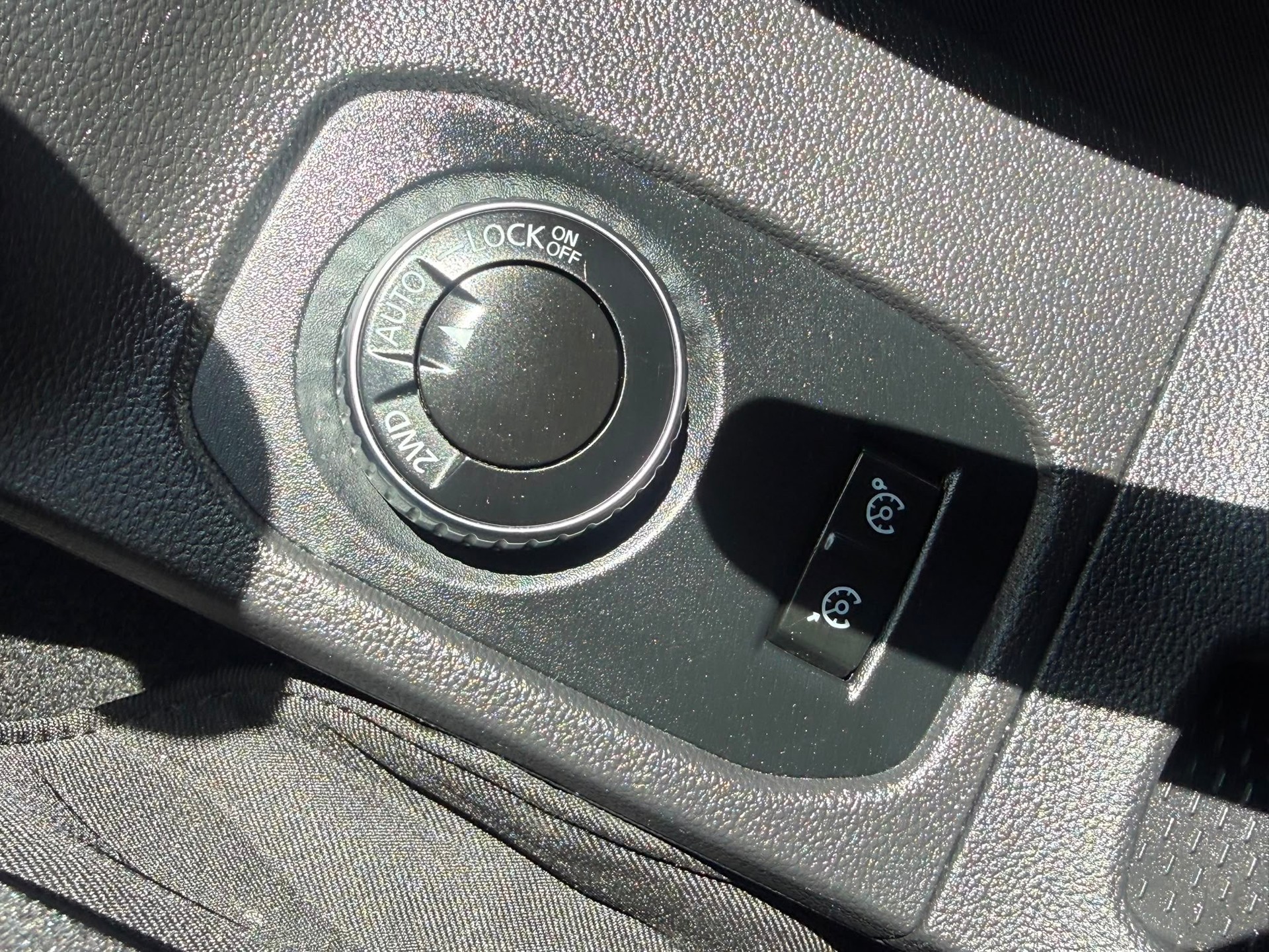 DACIA Duster TCe 125 Comfort 4x4-image-14