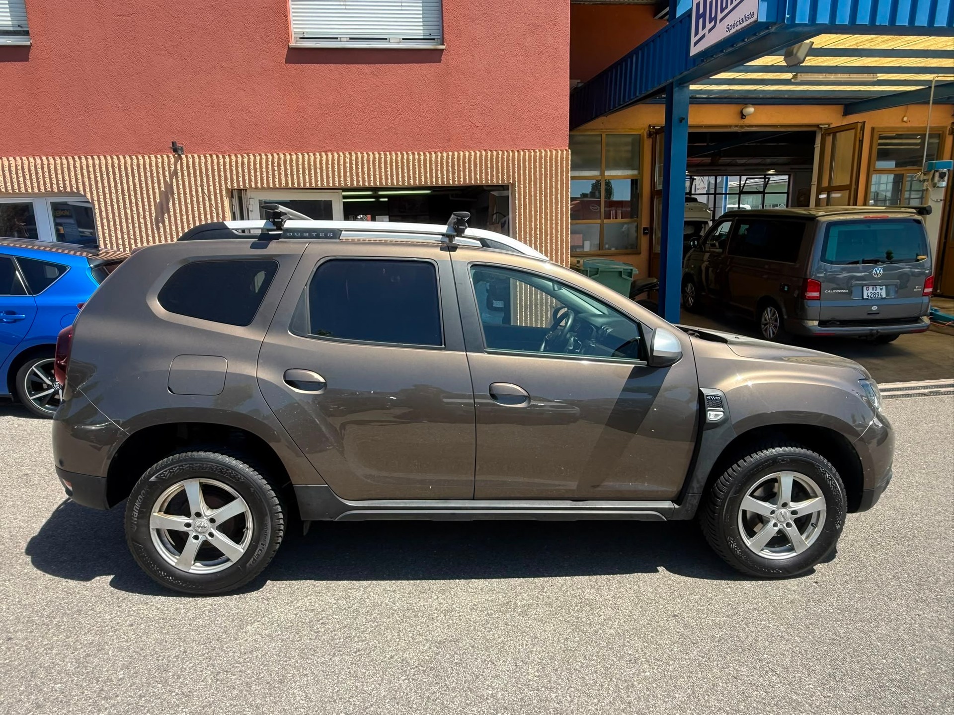 DACIA Duster TCe 125 Comfort 4x4-image-2