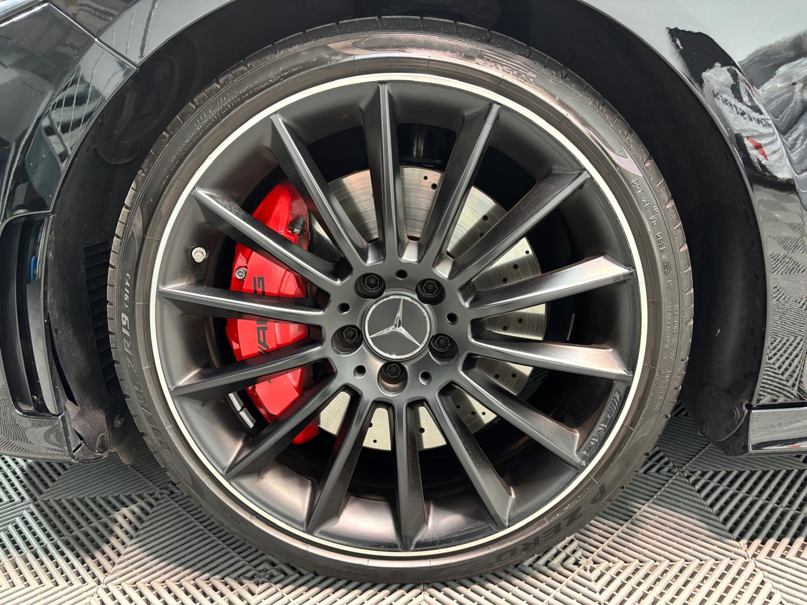 MERCEDES-BENZ A 35 AMG 4Matic Speedshift-image-28