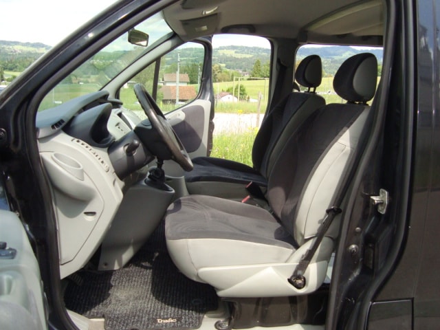 RENAULT Trafic 2.0 dCi 115 2.7t L1H1 Generation-image-5