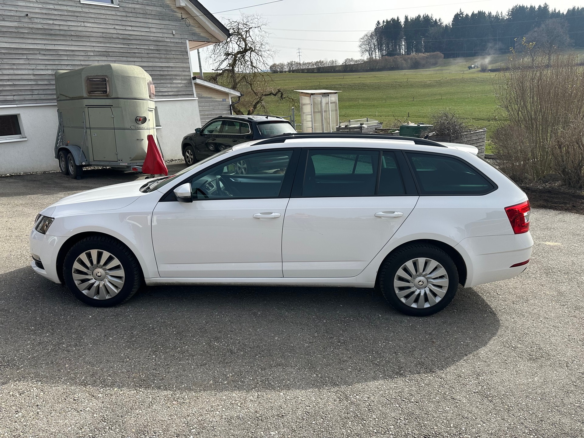 SKODA 2.0 TDI 184 Ambition 4x4 DSG-image-2