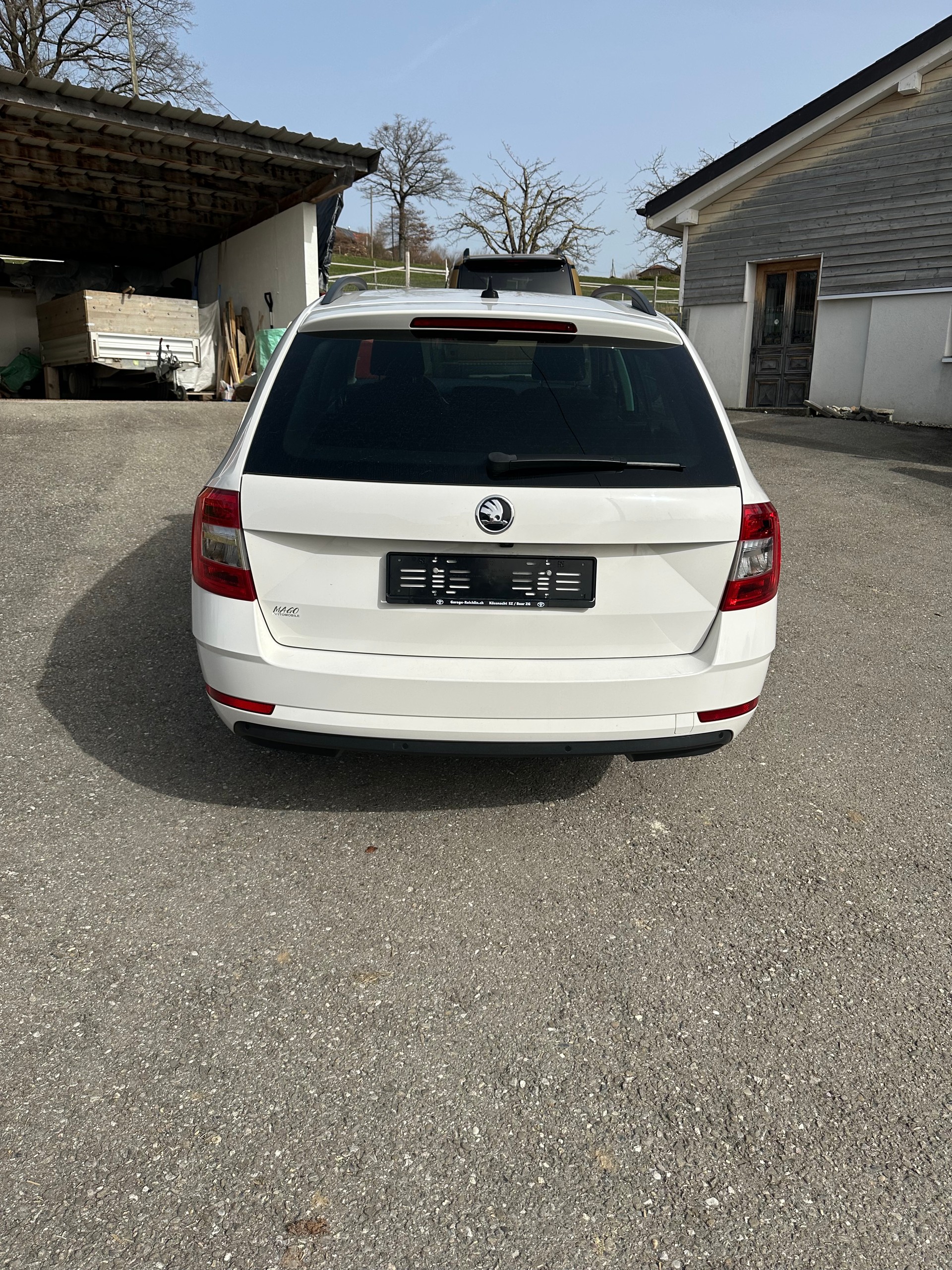 SKODA 2.0 TDI 184 Ambition 4x4 DSG-image-4
