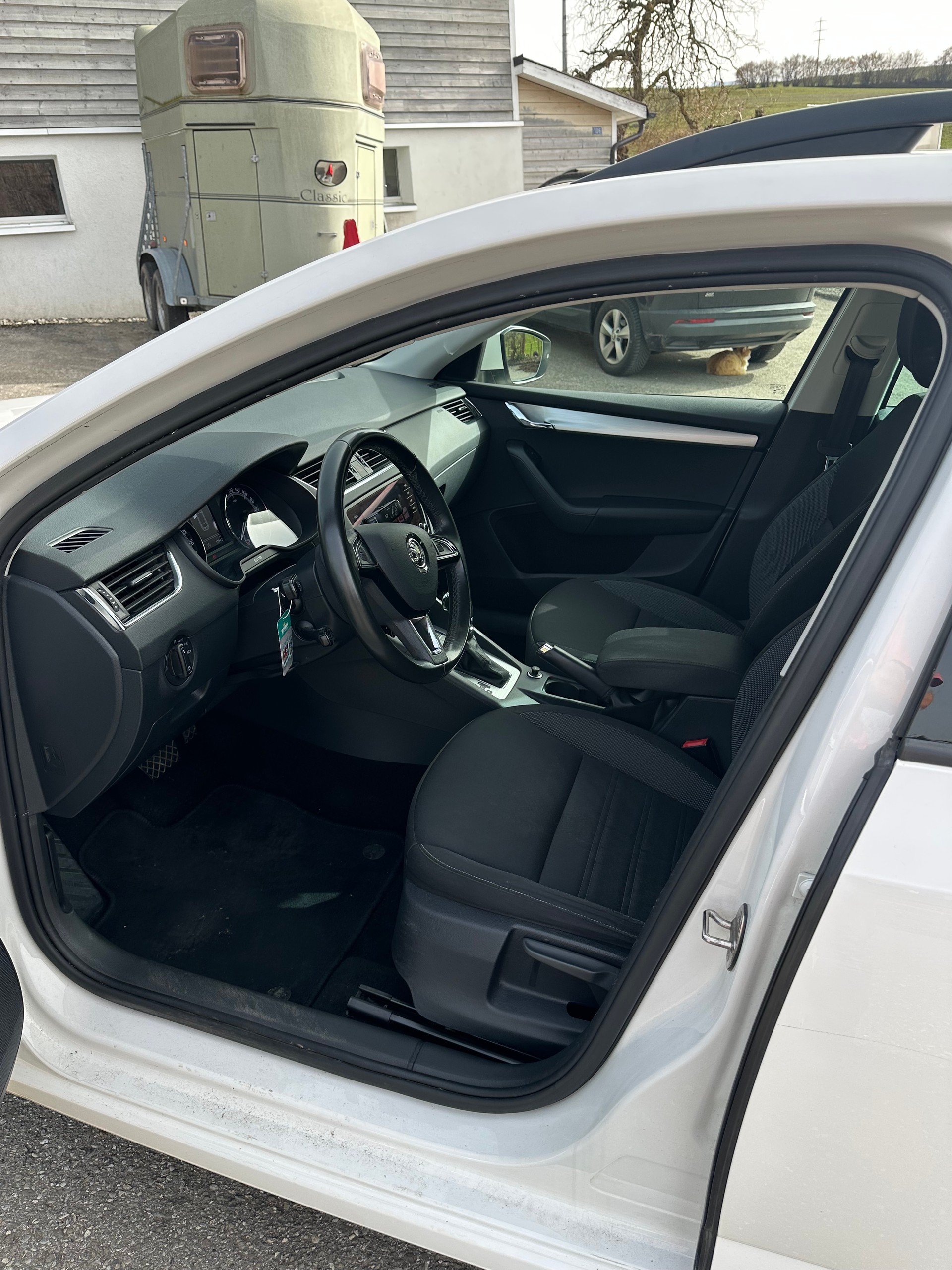 SKODA 2.0 TDI 184 Ambition 4x4 DSG-image-5