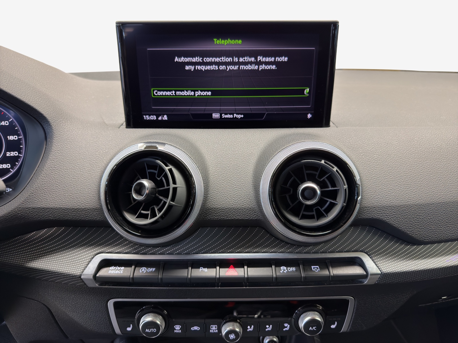 AUDI Q2 40 TFSI S line Attraction quattro S-tronic-image-10