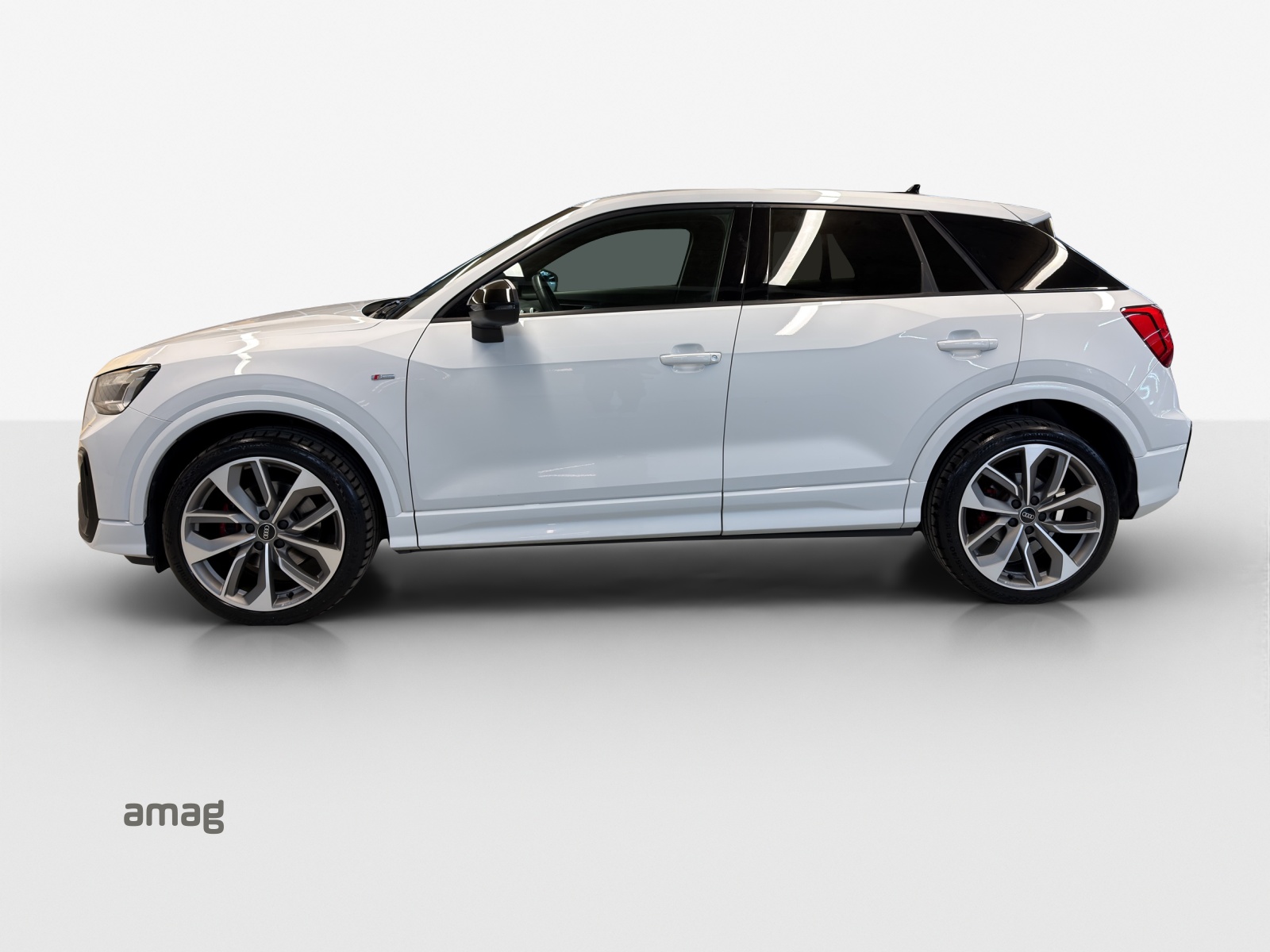 AUDI Q2 40 TFSI S line Attraction quattro S-tronic-image-1