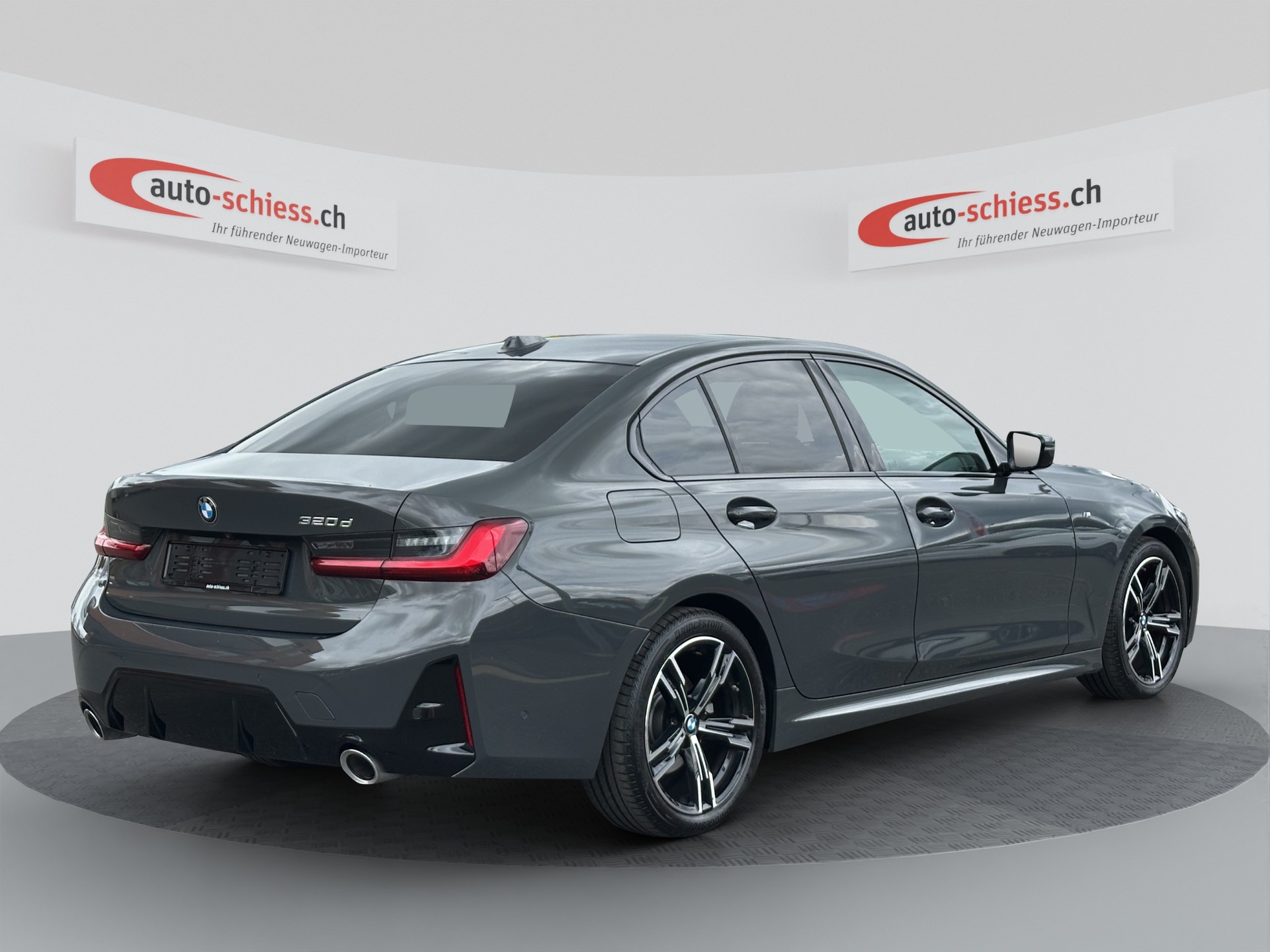 BMW 320d M Sport 48V Steptronic-image-4