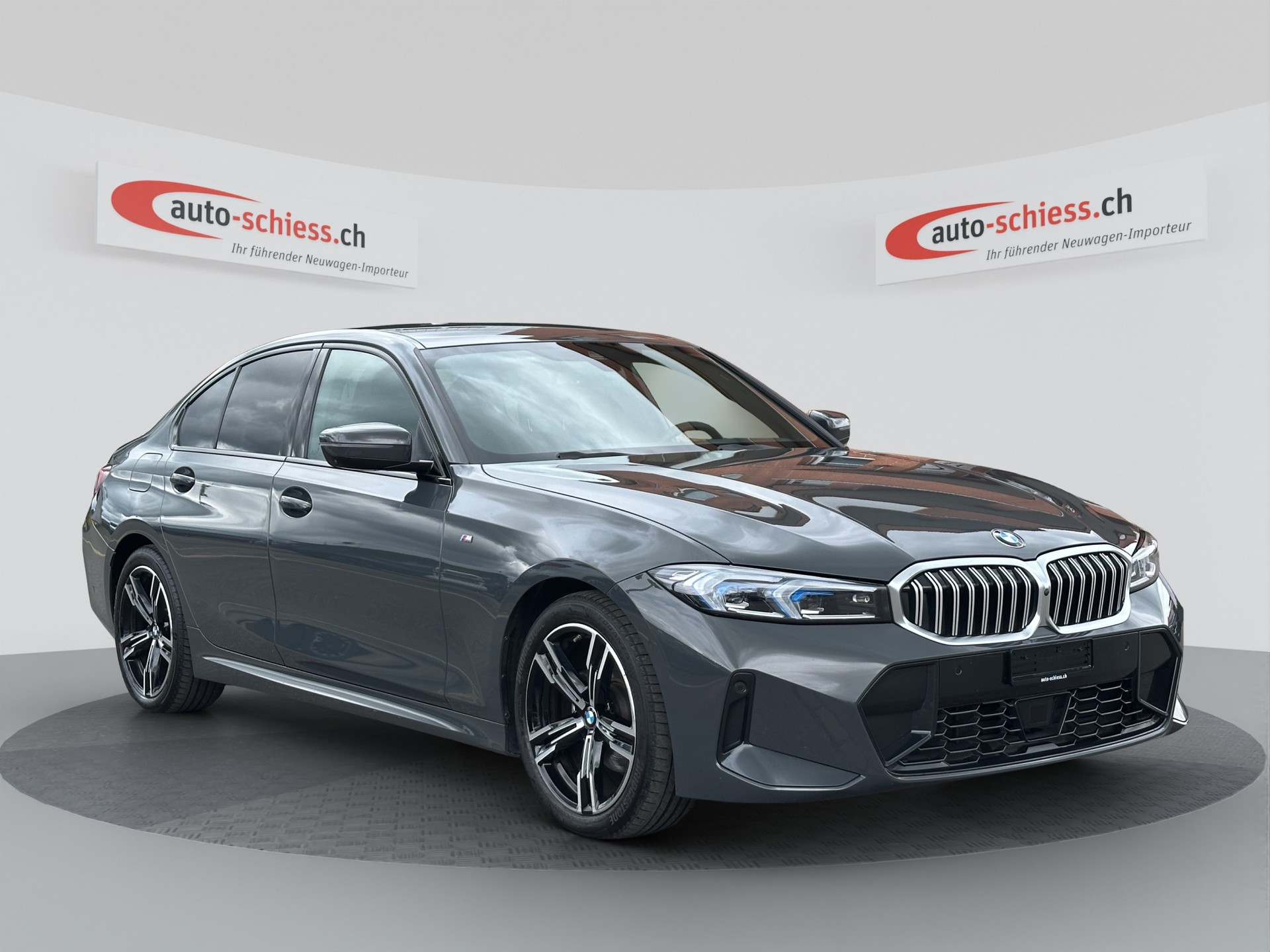 BMW 320d M Sport 48V Steptronic-image-0