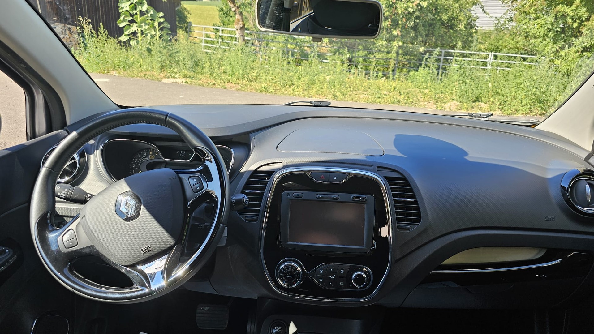 RENAULT Captur 1.2 T 16V Dynamique EDC-image-4