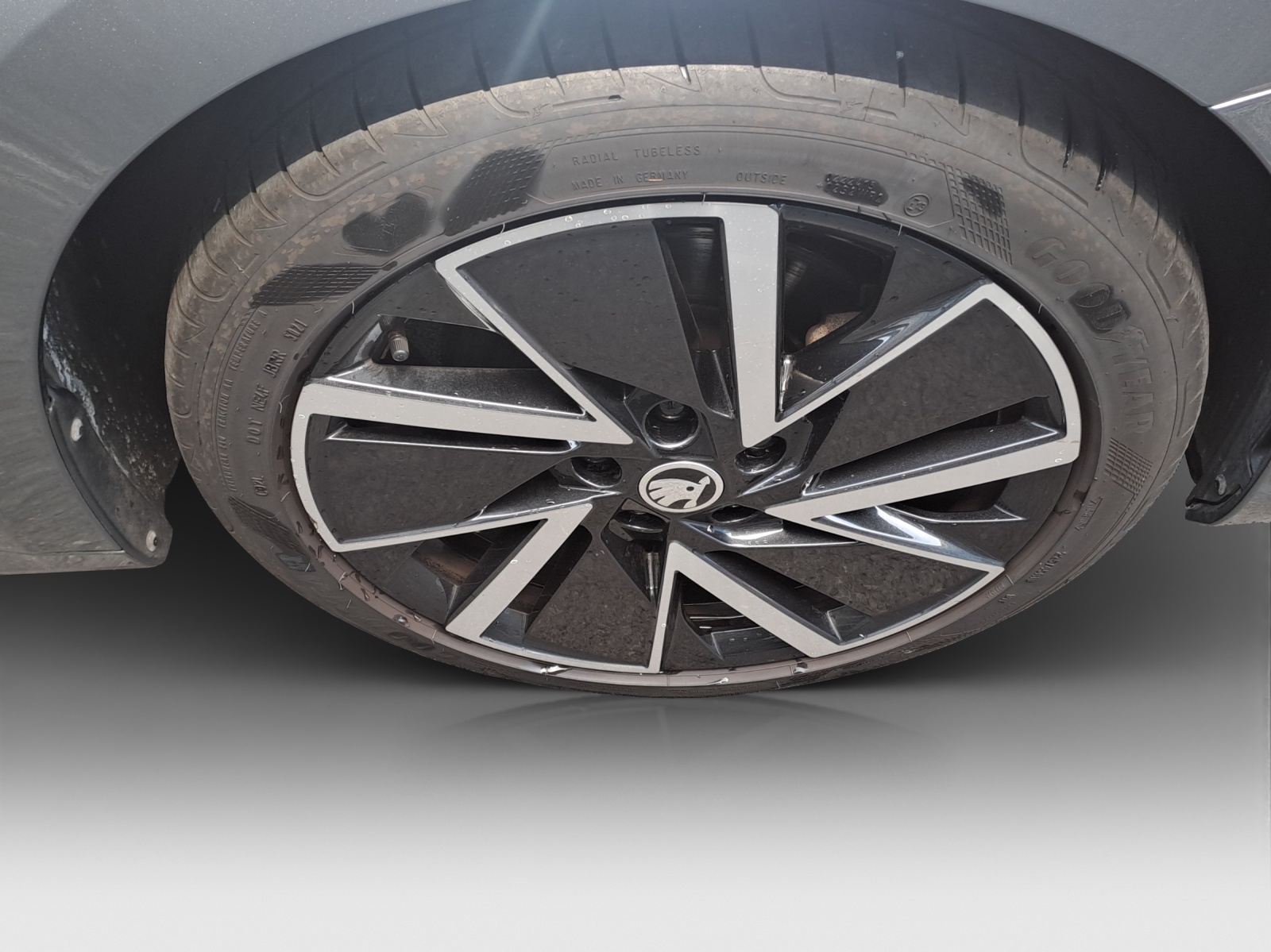 SKODA Octavia Combi 2.0 TSI SportLine DSG 4x4-image-14