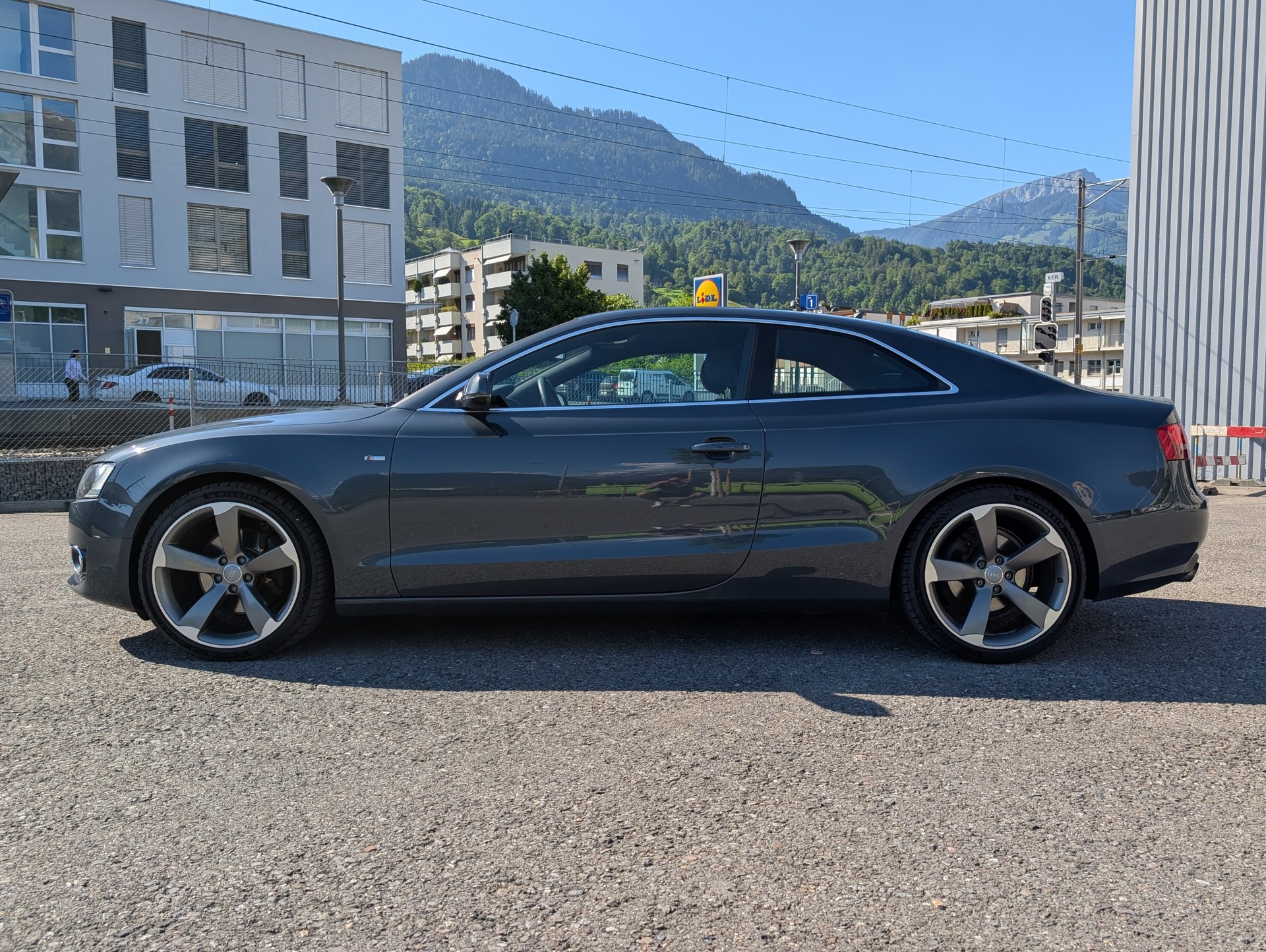 AUDI A5 Coupé 2.0 TFSI quattro S-Tronic-image-6