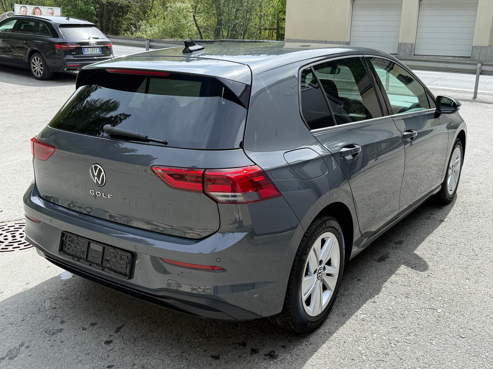 VW Golf 1.5 TSI ACT Life-image-4