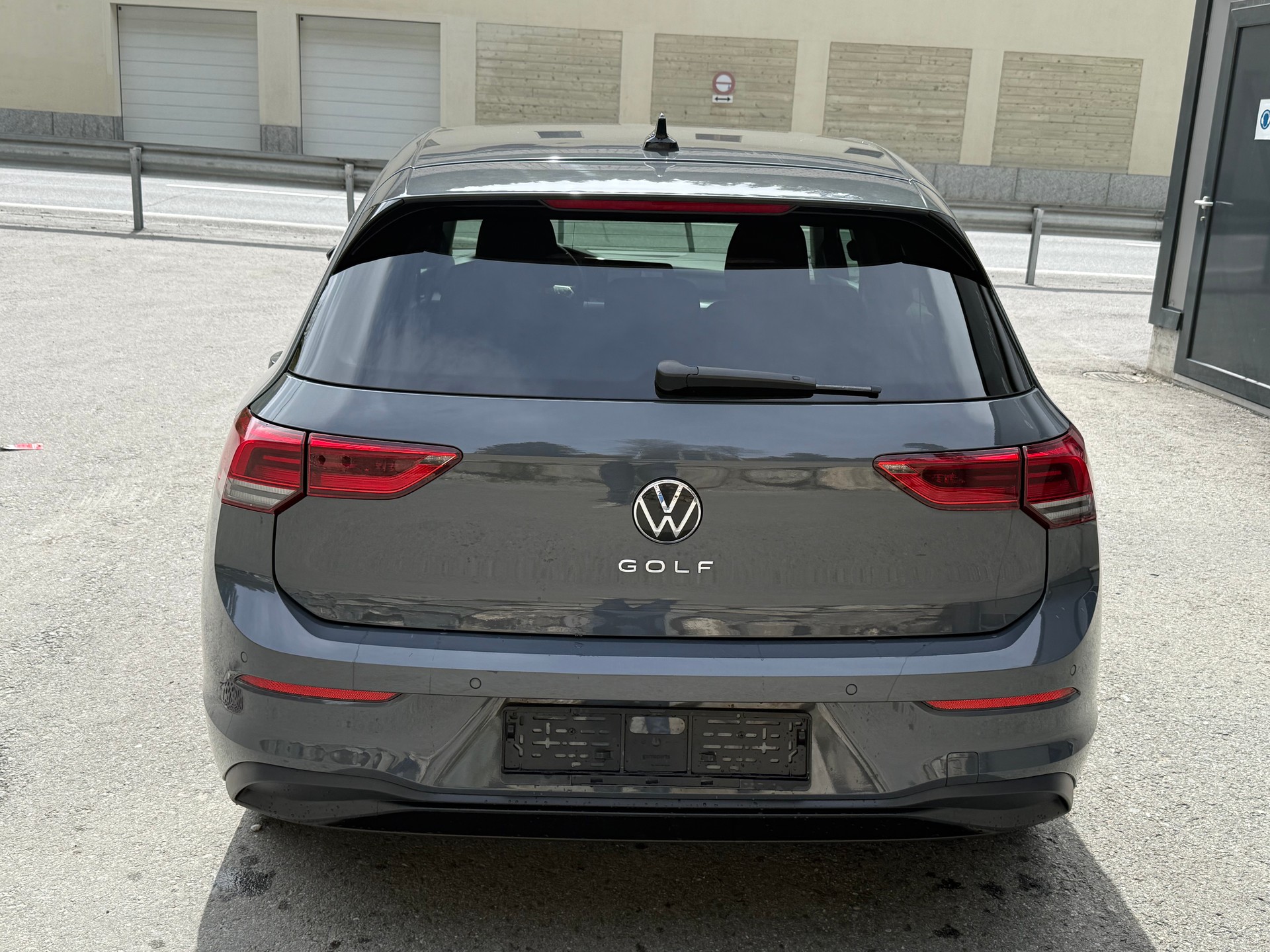 VW Golf 1.5 TSI ACT Life-image-5