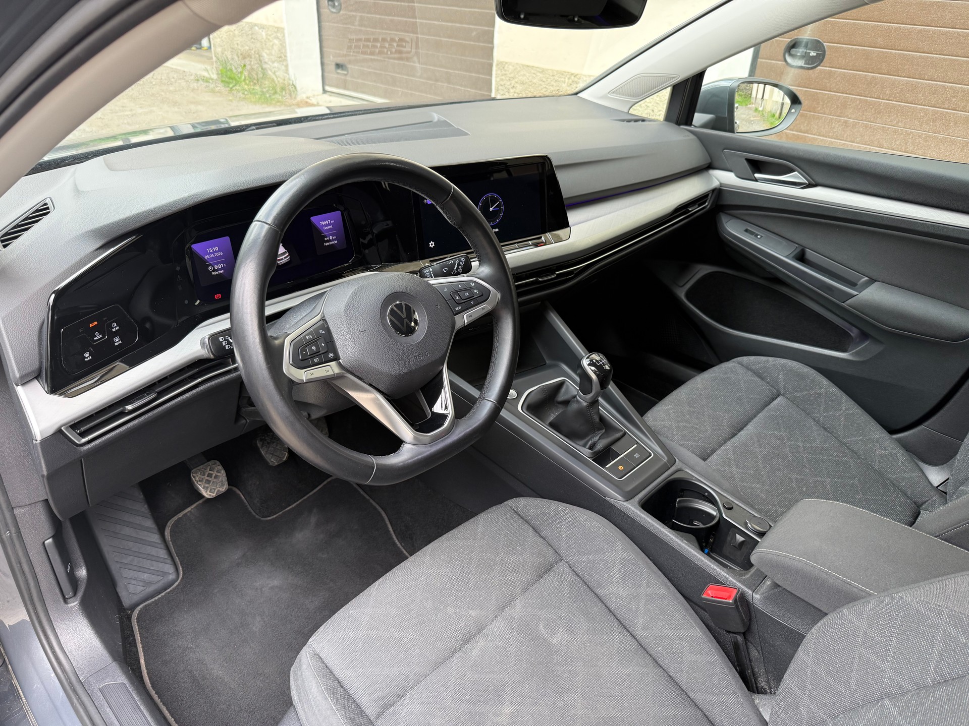 VW Golf 1.5 TSI ACT Life-image-9