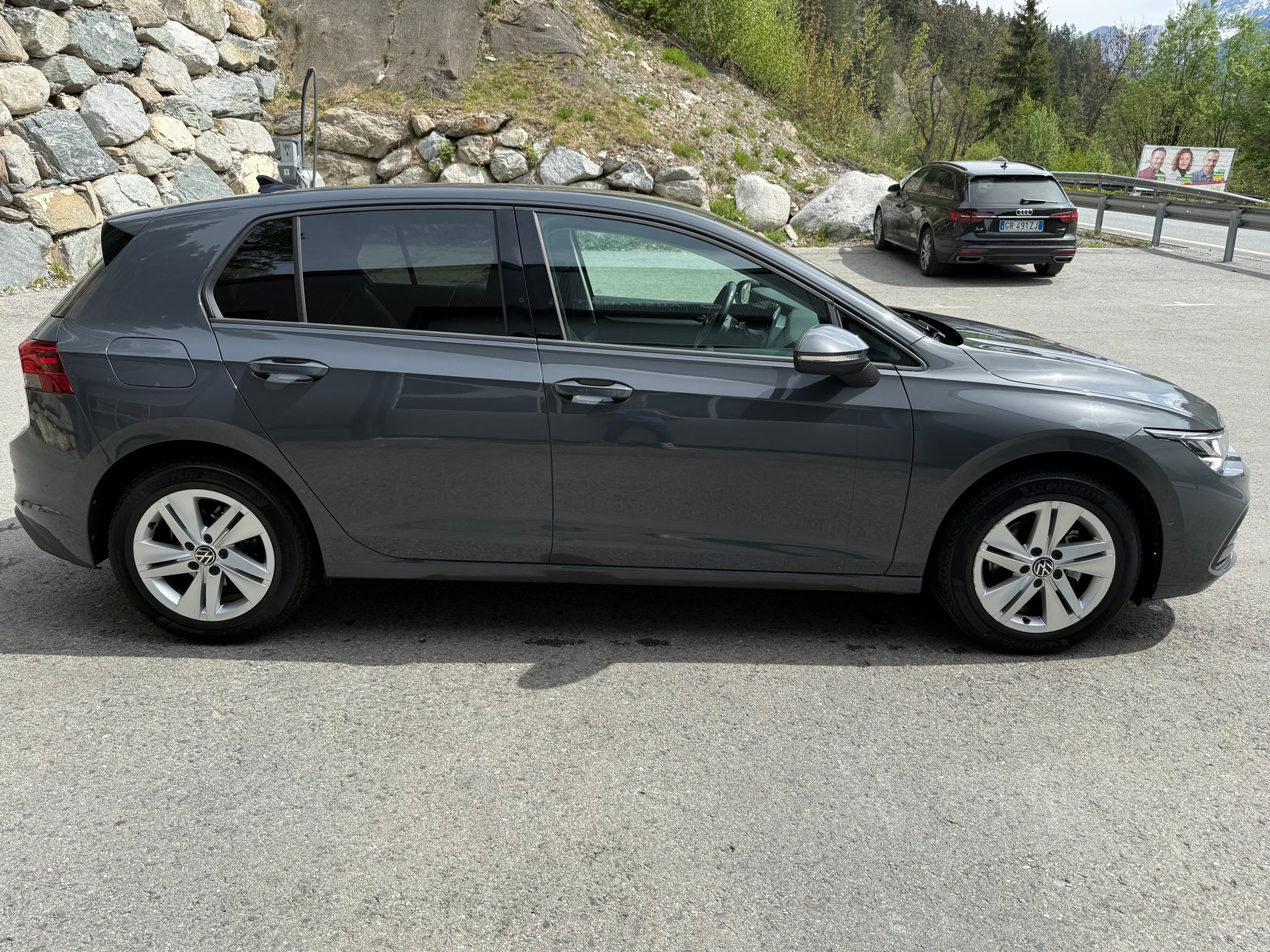 VW Golf 1.5 TSI ACT Life-image-3