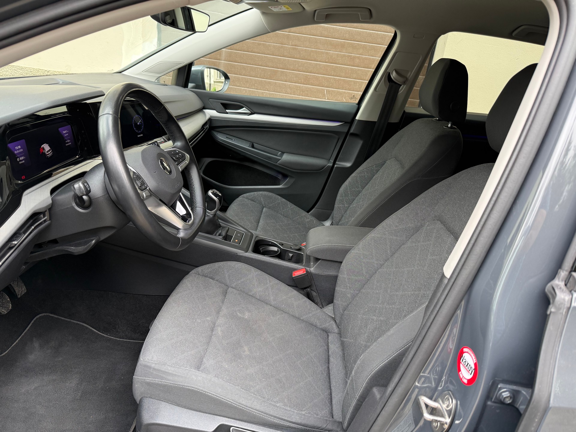 VW Golf 1.5 TSI ACT Life-image-8
