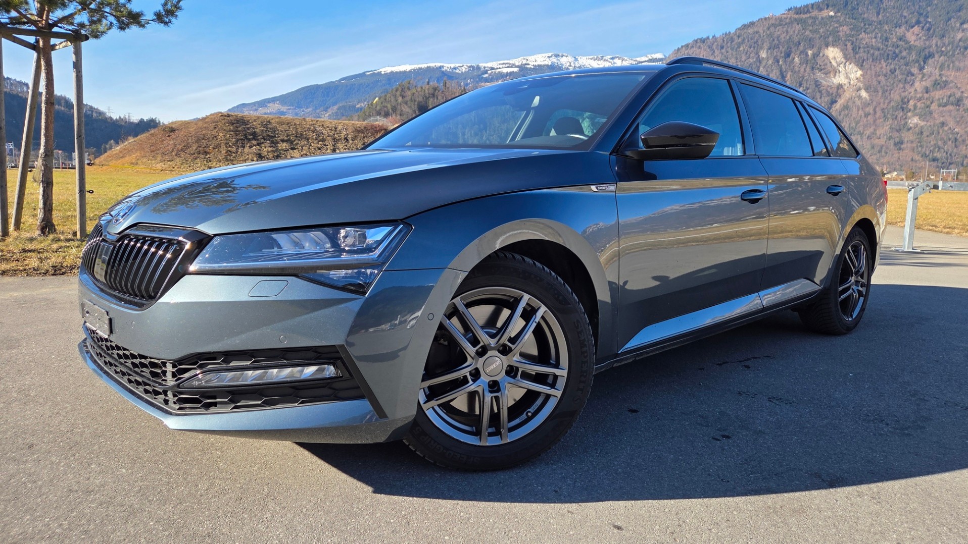 SKODA 2.0 TSI SportLine 4x4 DSG-image-4