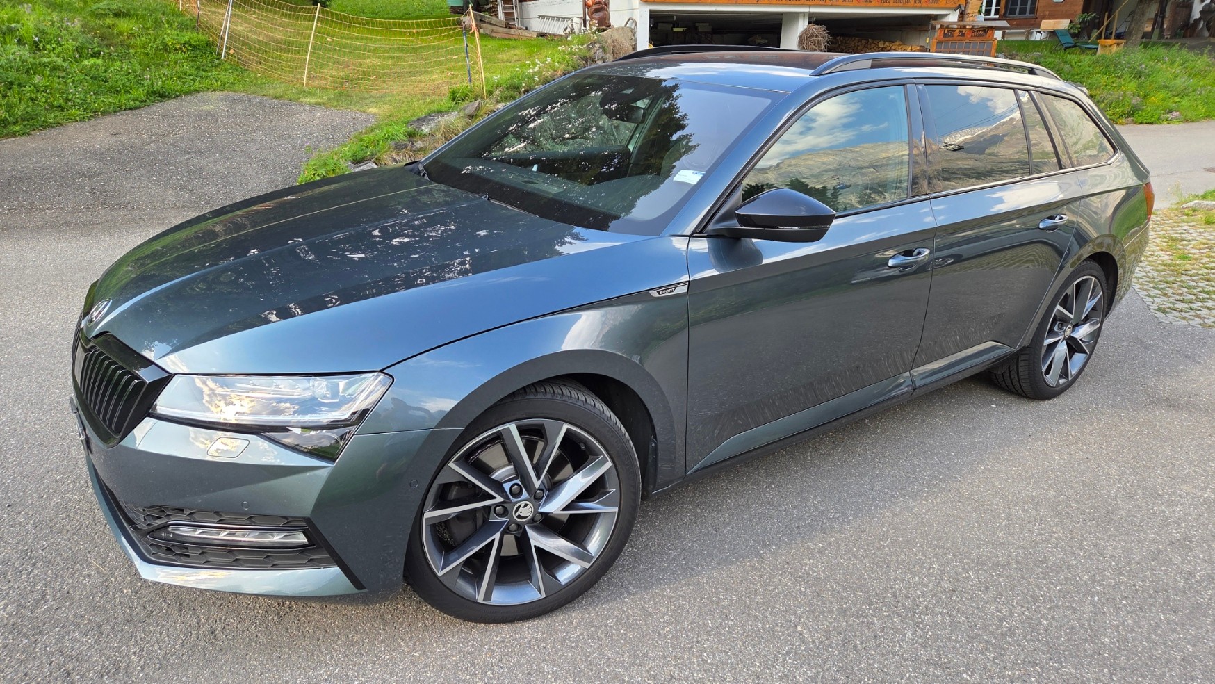 SKODA 2.0 TSI SportLine 4x4 DSG-image-6