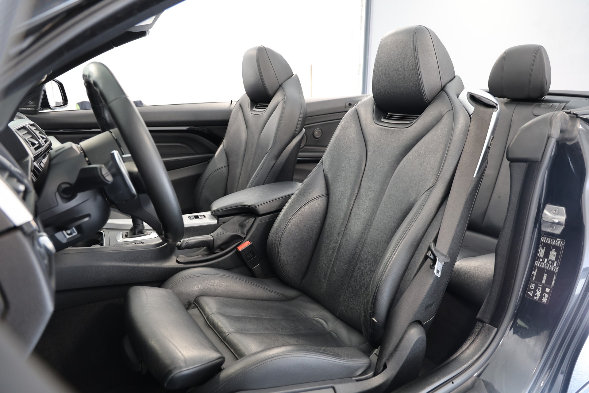 BMW 435d Cabriolet xDrive M Sport Steptronic-image-7