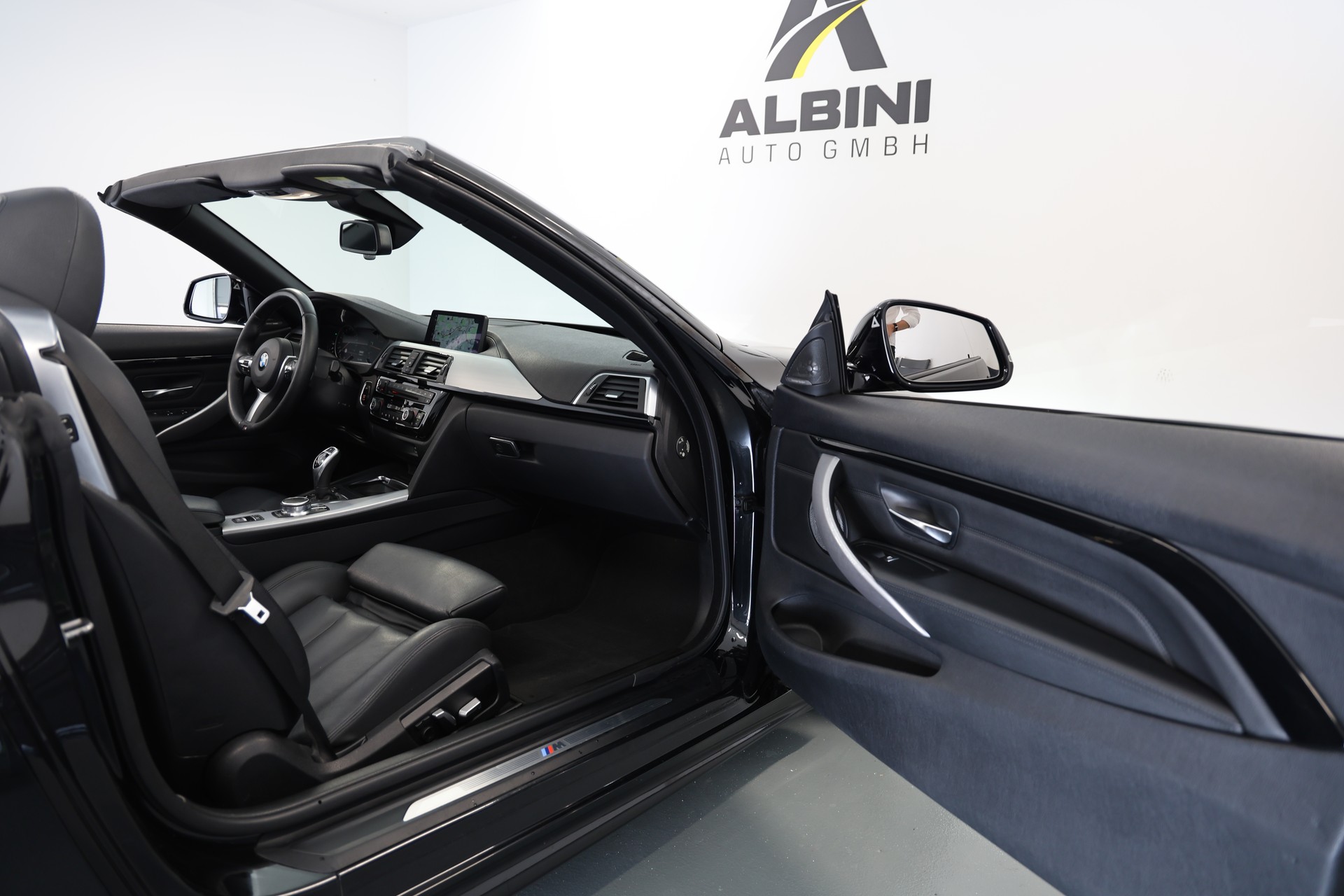 BMW 435d Cabriolet xDrive M Sport Steptronic-image-12