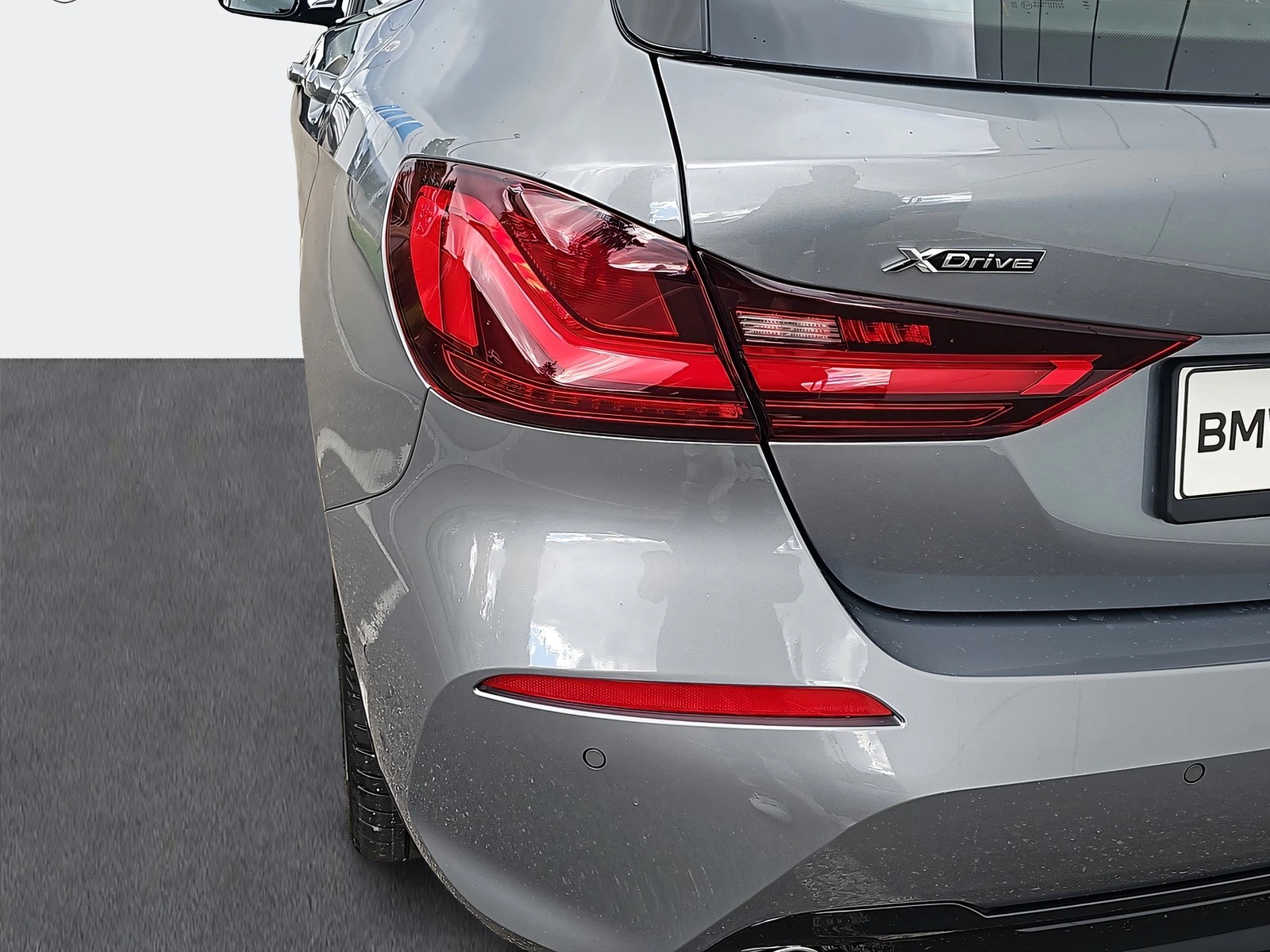 BMW 120d xDrive Sport Line-image-16