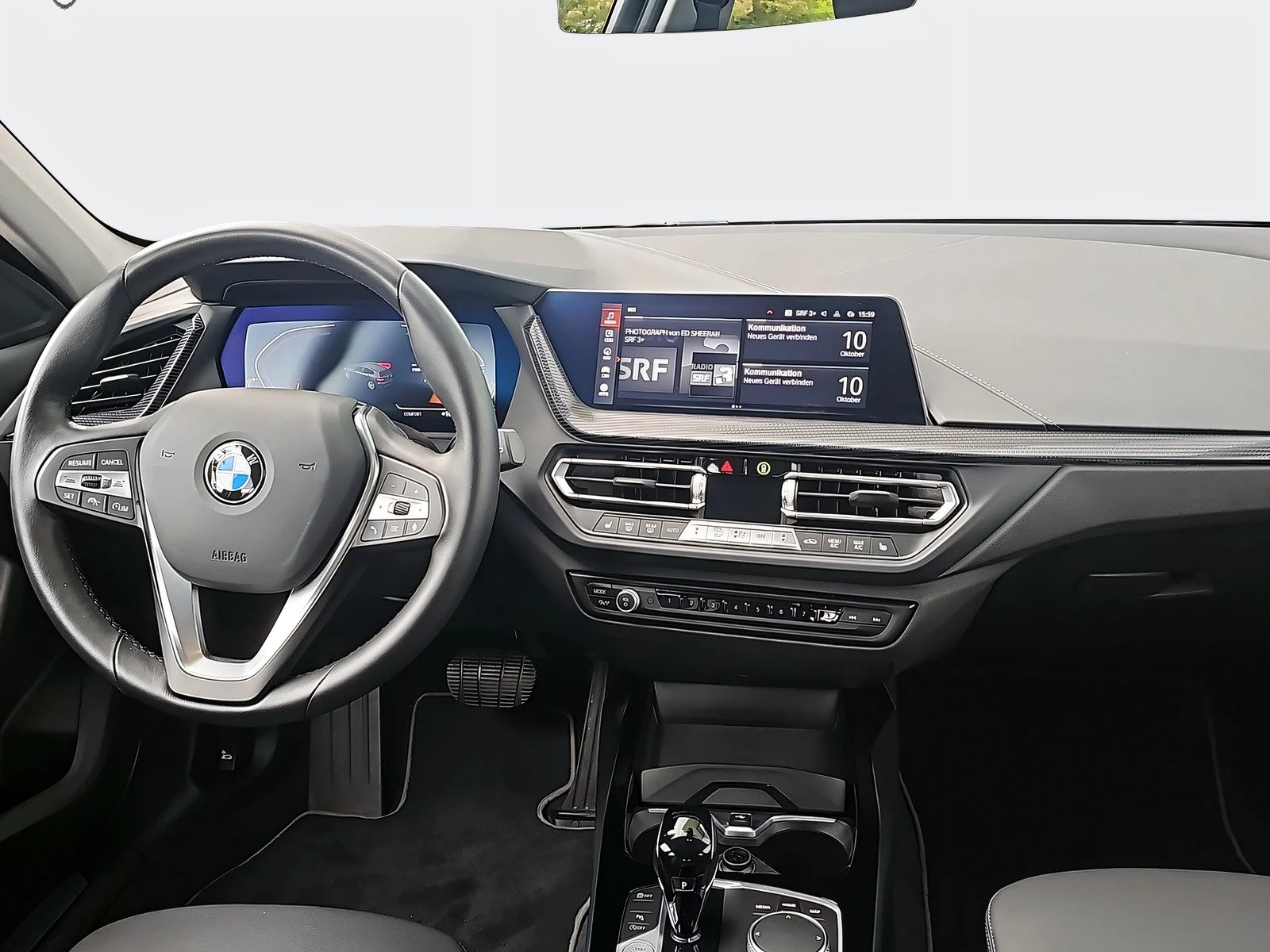 BMW 120d xDrive Sport Line-image-4