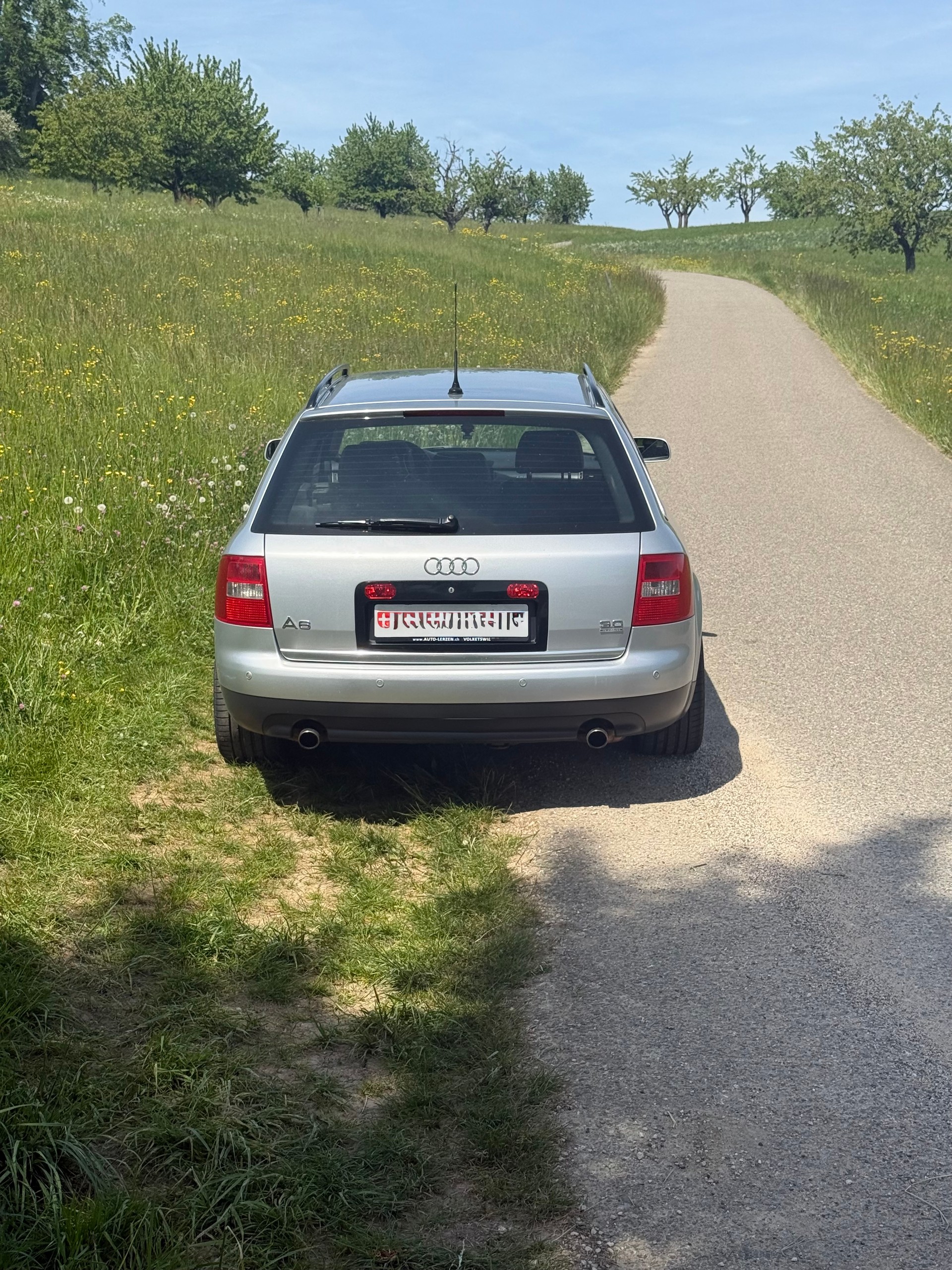 AUDI 3.0 V6 30V quattro-image-1