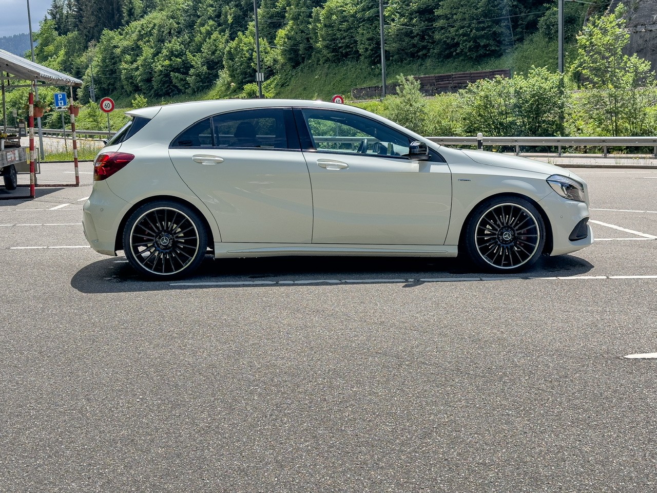 MERCEDES-BENZ A 250 Sport 4m-image-6