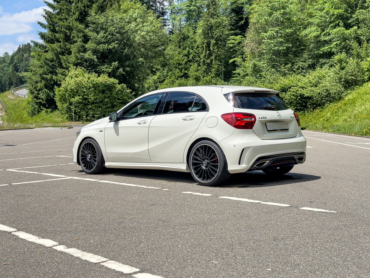 MERCEDES-BENZ A 250 Sport 4m-image-3