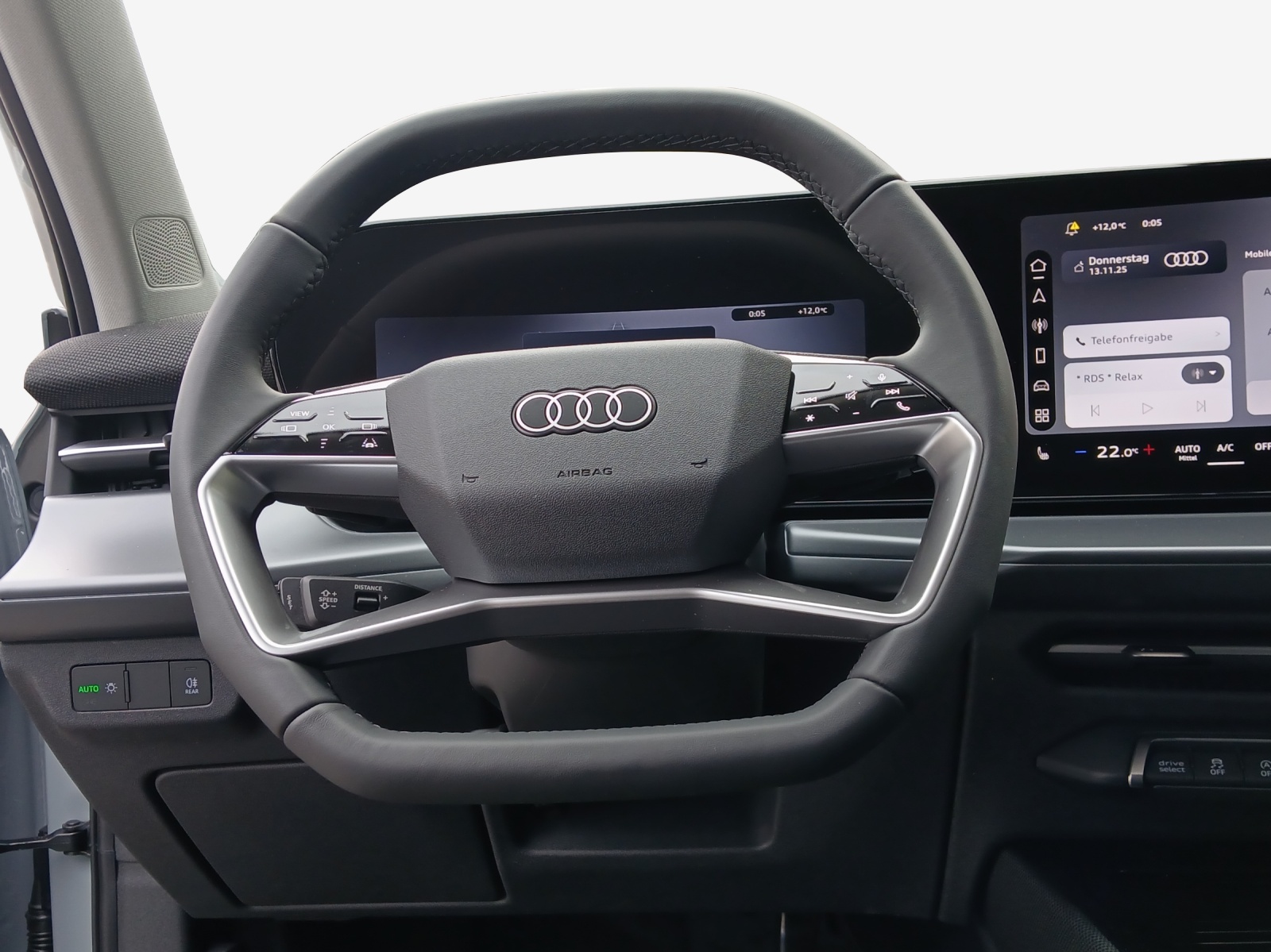 AUDI Q3 SUV 110 kW TFSI S tronic-image-9