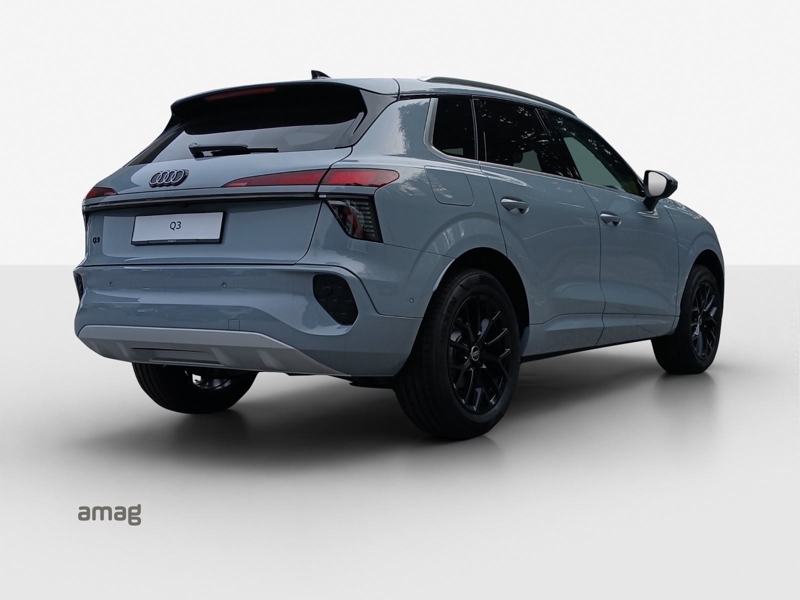 AUDI Q3 SUV 110 kW TFSI S tronic-image-4