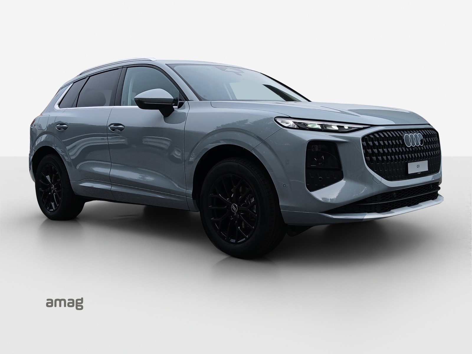 AUDI Q3 SUV 110 kW TFSI S tronic-image-5