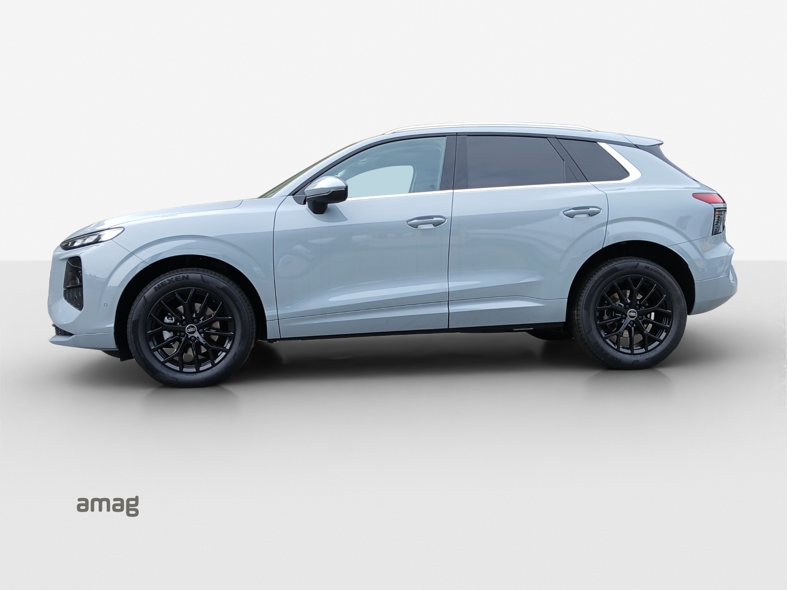 AUDI Q3 SUV 110 kW TFSI S tronic-image-1