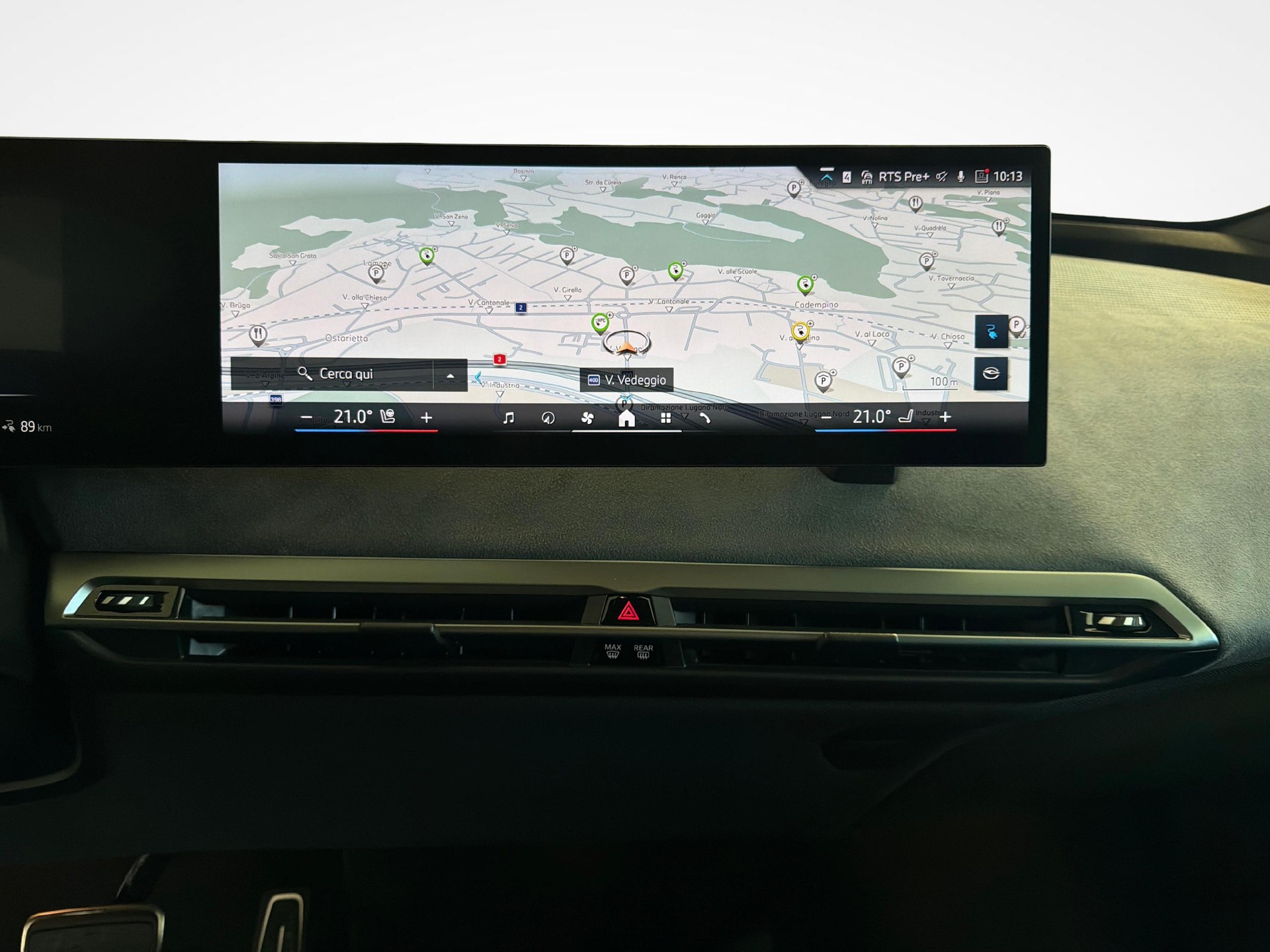 BMW iX xDrive60-image-13