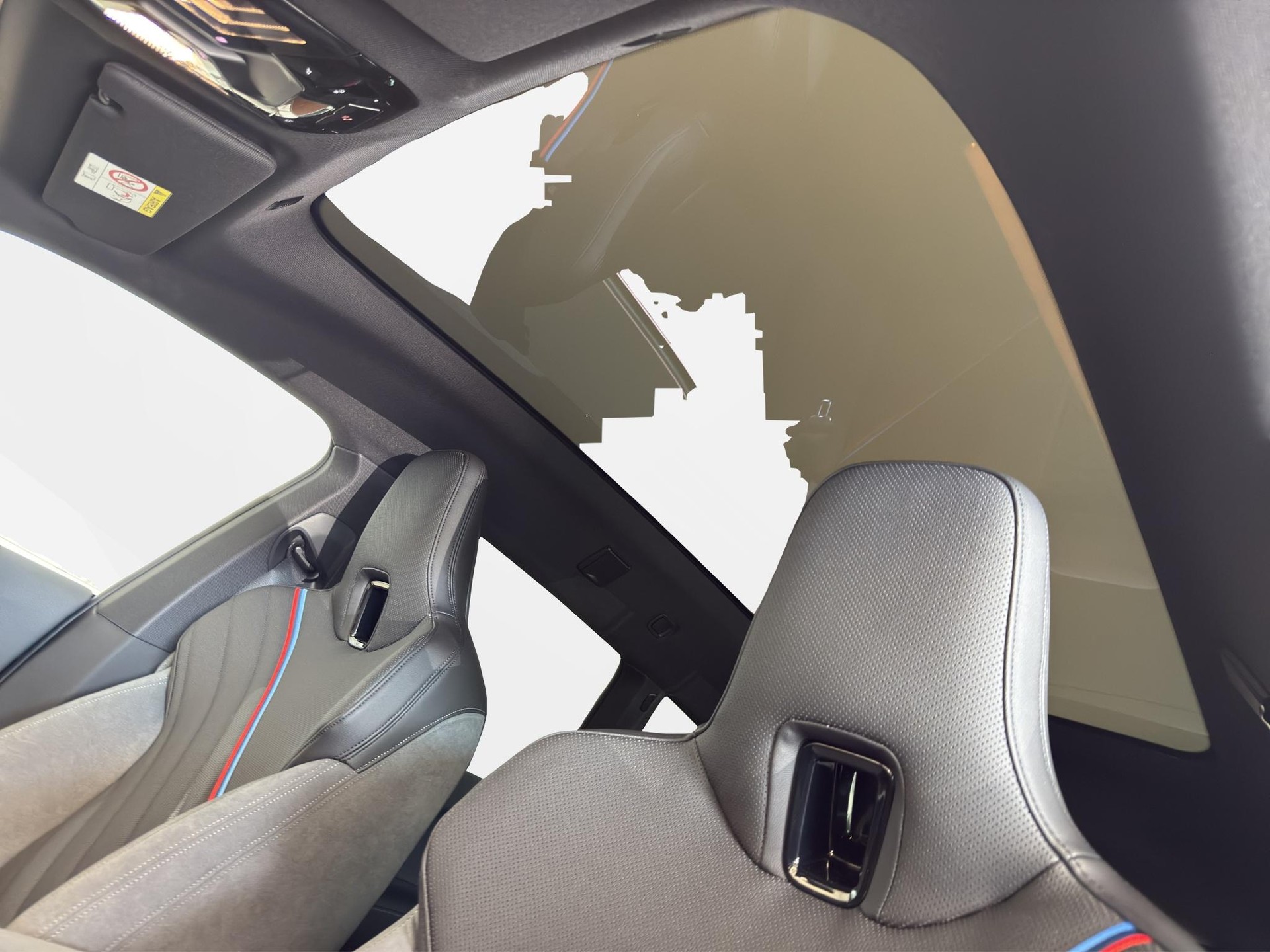 BMW iX xDrive60-image-16