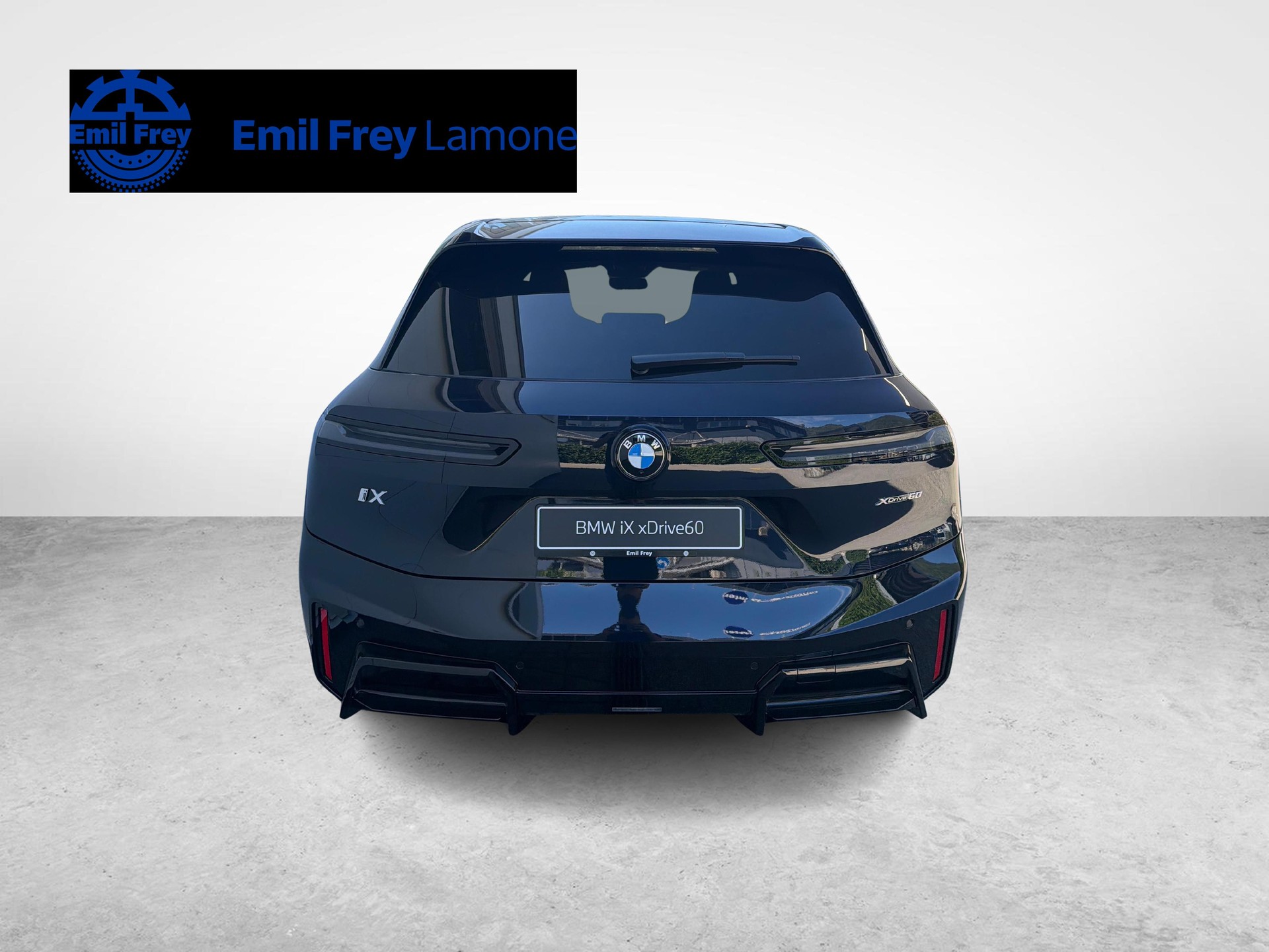BMW iX xDrive60-showroom-element-3
