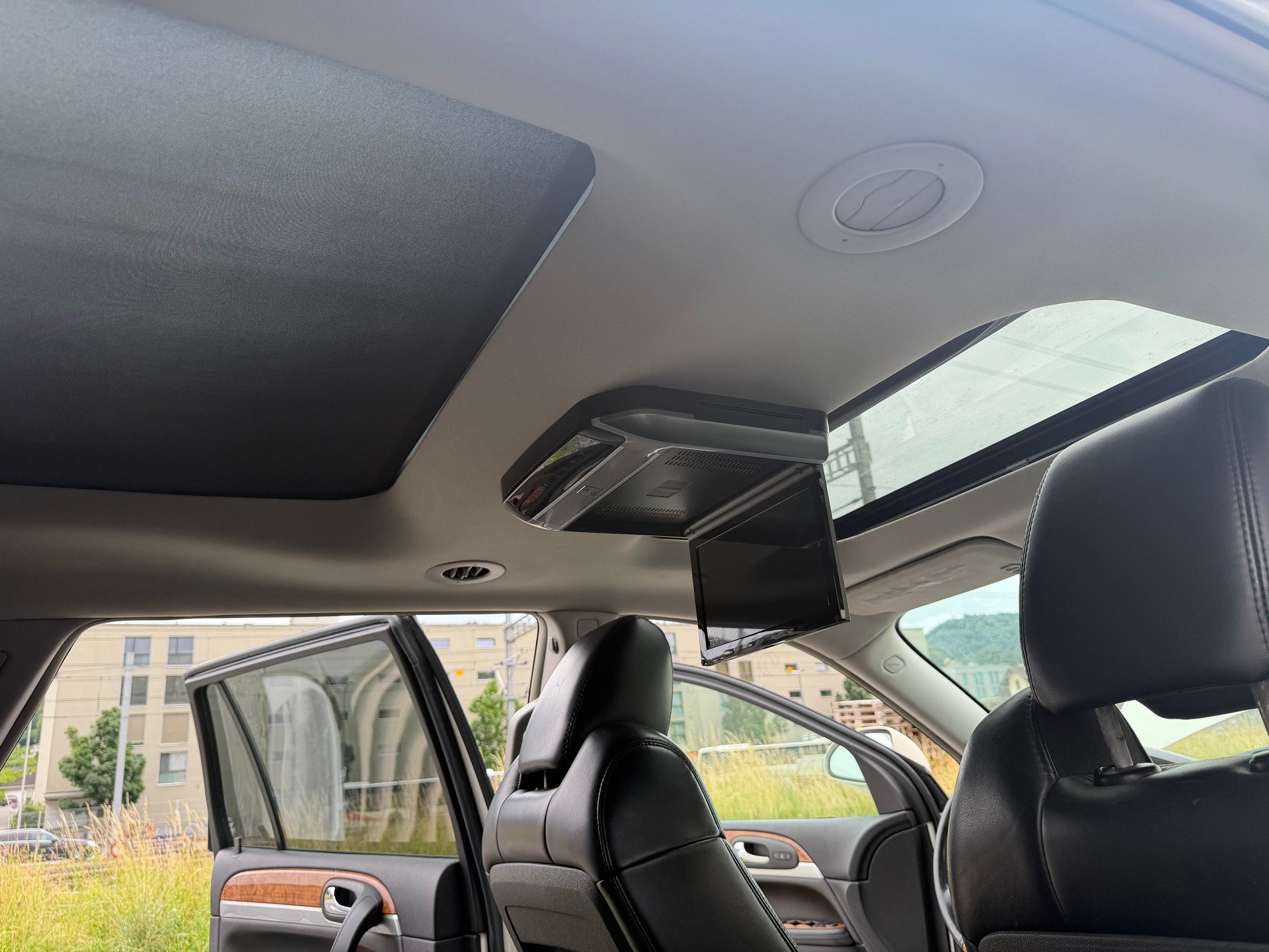 BUICK ENCLAVE-image-6