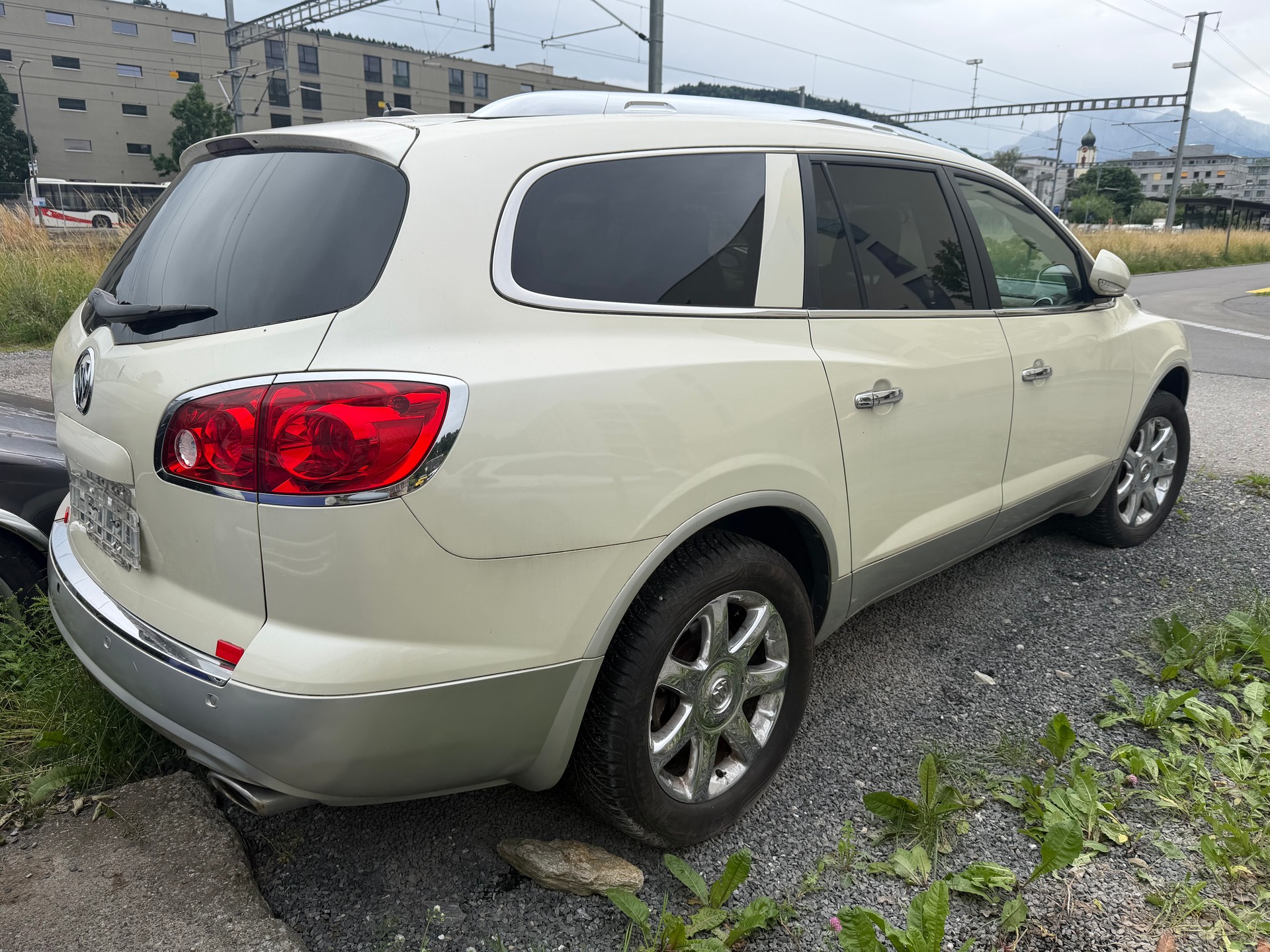 BUICK ENCLAVE-image-4