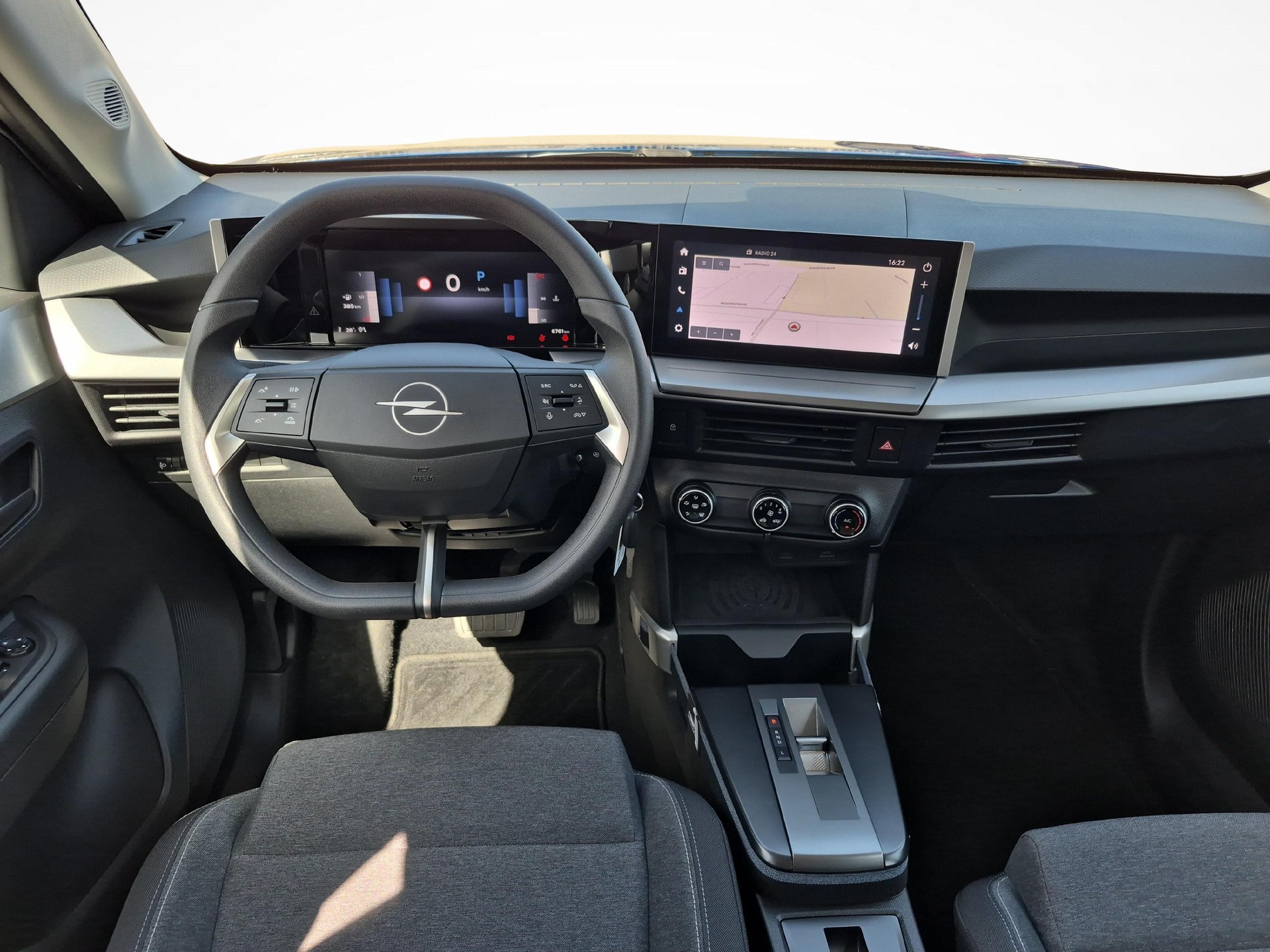 OPEL Frontera 1.2 T HEV Edition-image-8