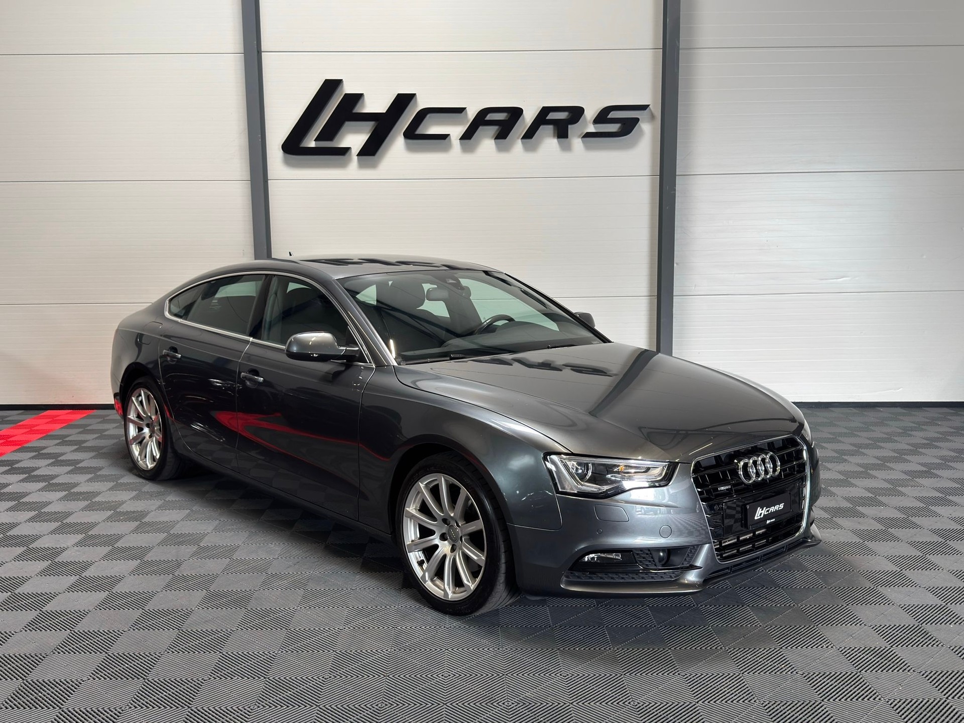 AUDI A5 Sportback 2.0 TFSI 225 quattro-image-5