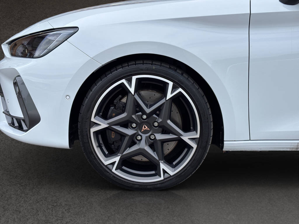 CUPRA Leon ST 2.0 TSI 333 VZ 4Drive DSG-image-17