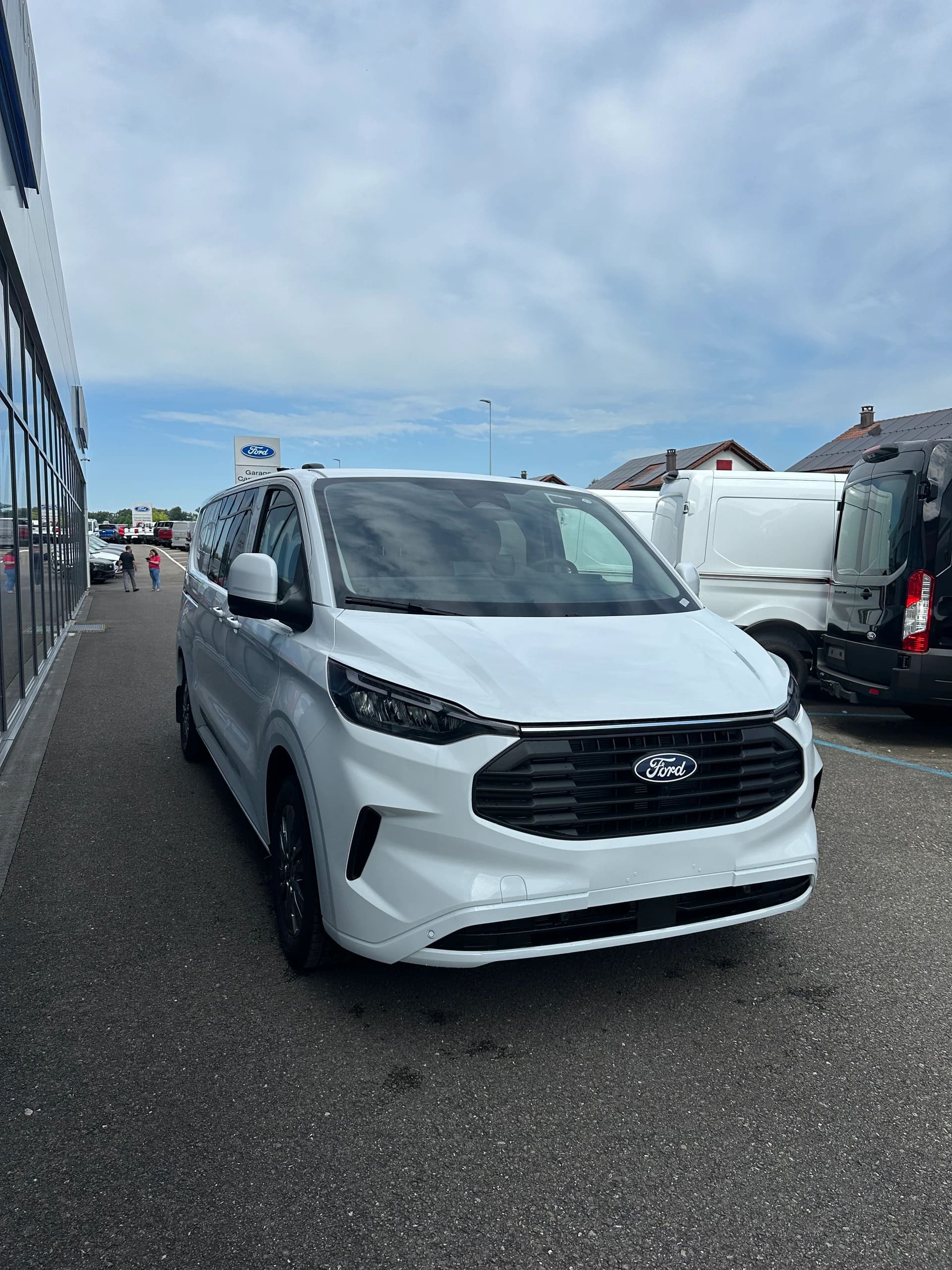 FORD Transit Custom Van 320 L2 2.0 Ltd./170CV/Aut.-image-7
