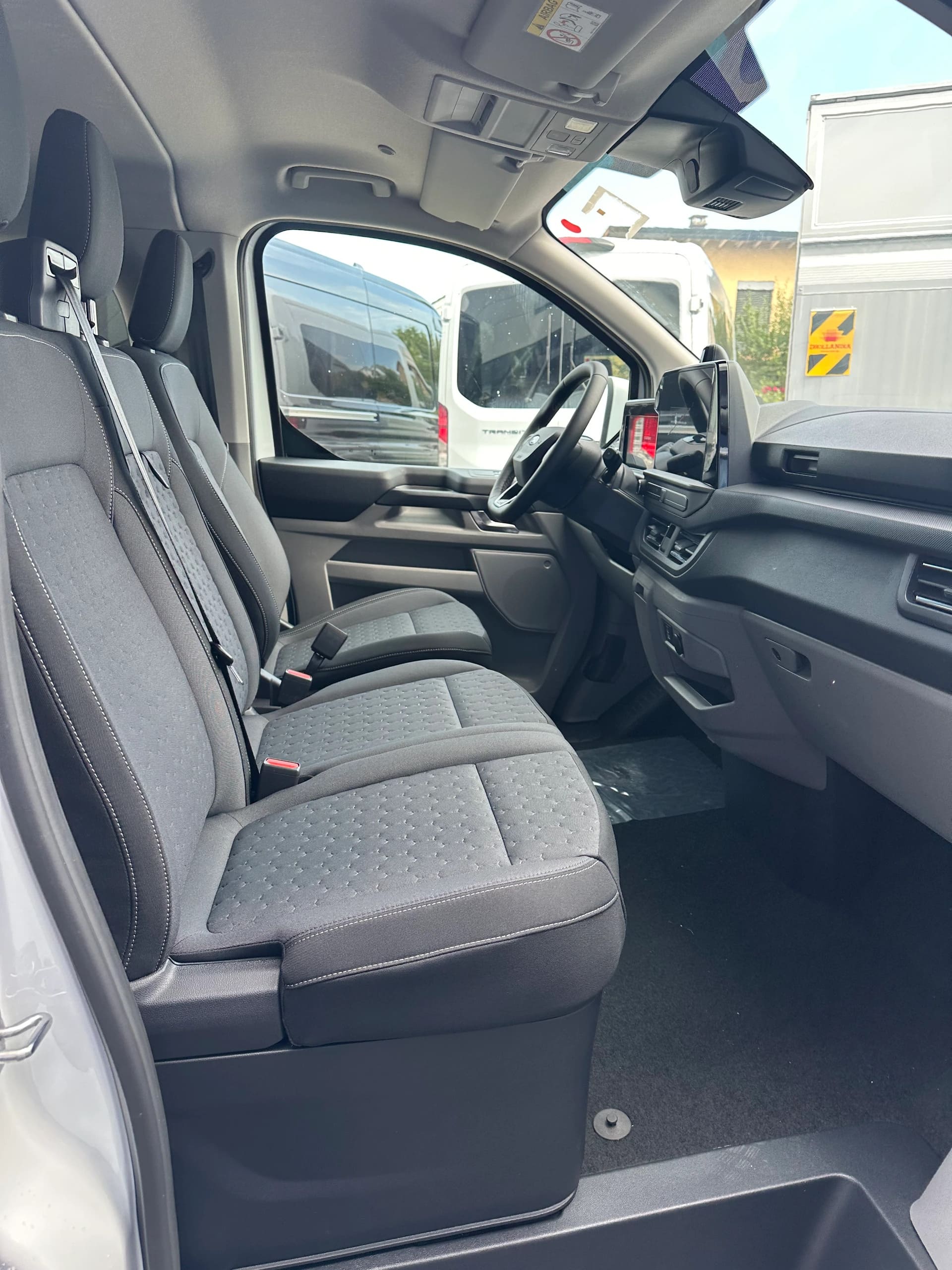 FORD Transit Custom Van 320 L2 2.0 Ltd./170CV/Aut.-image-12