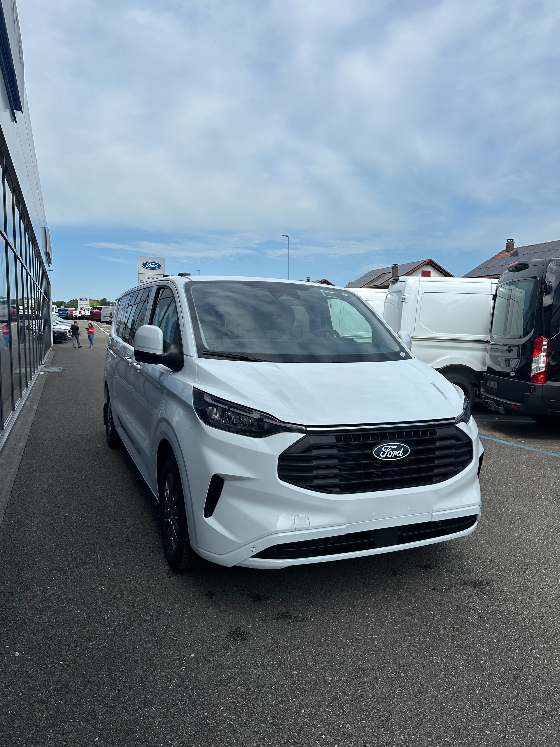FORD Transit Custom Van 320 L2 2.0 Ltd./170CV/Aut.-image-7