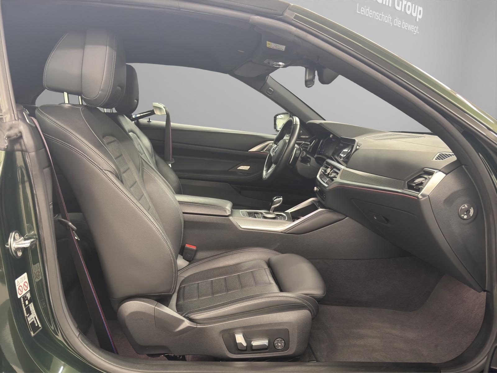 BMW M440i xDrive Cabrio-image-14