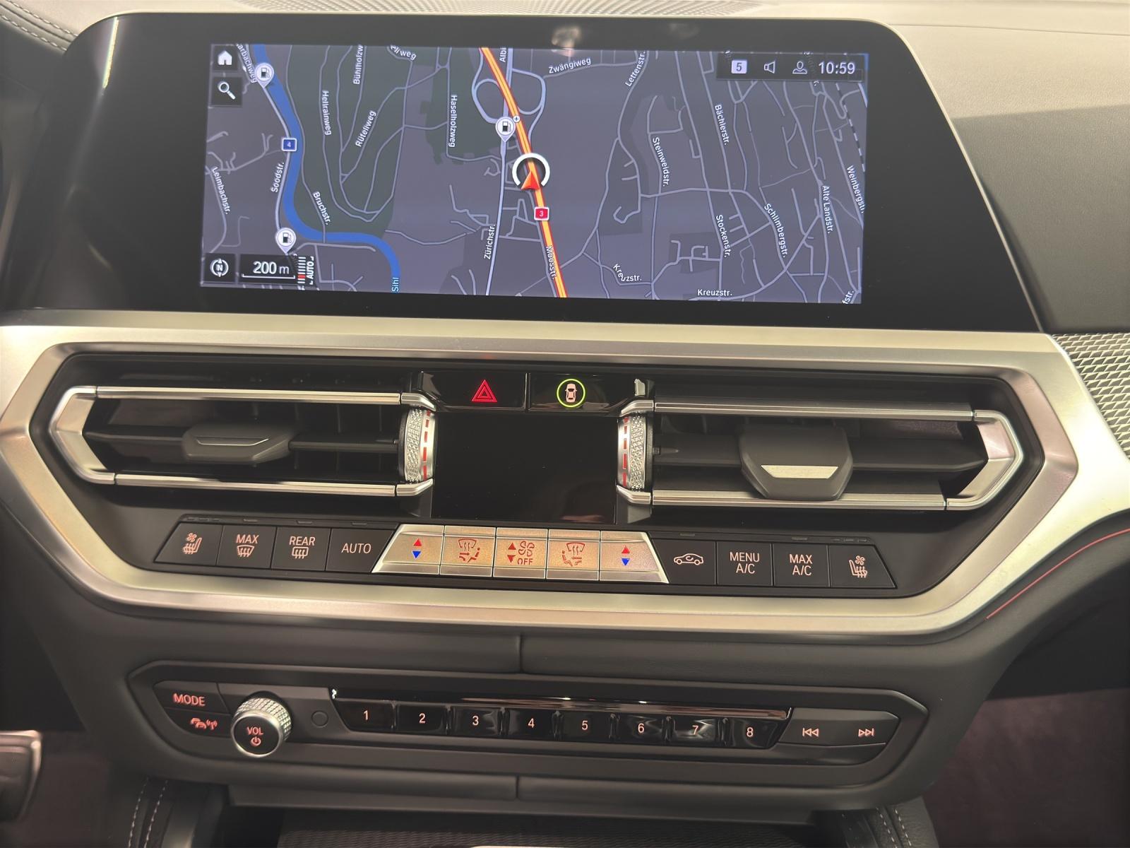 BMW M440i xDrive Cabrio-image-18