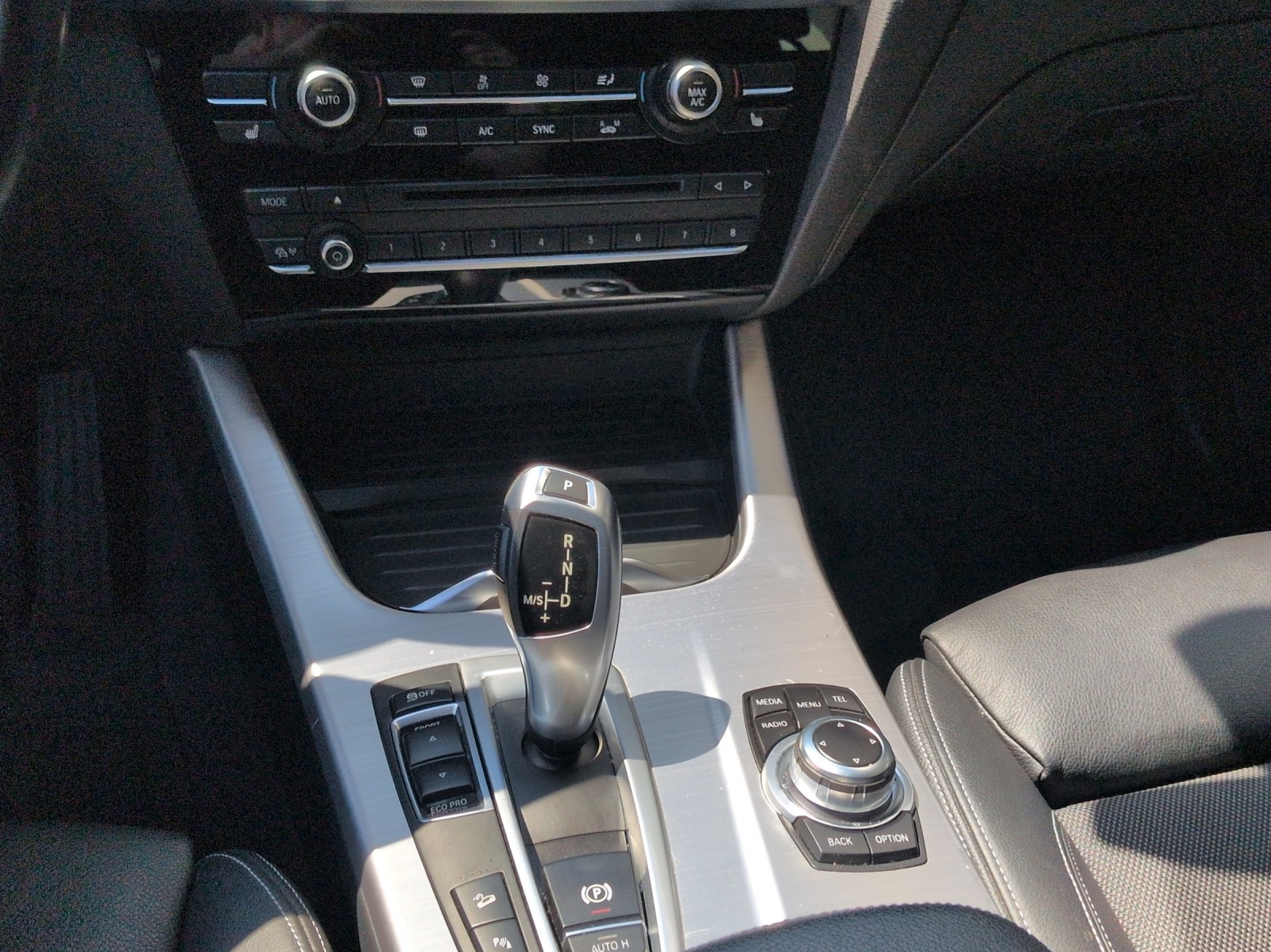 BMW X3 20d xDrive SAG-image-17