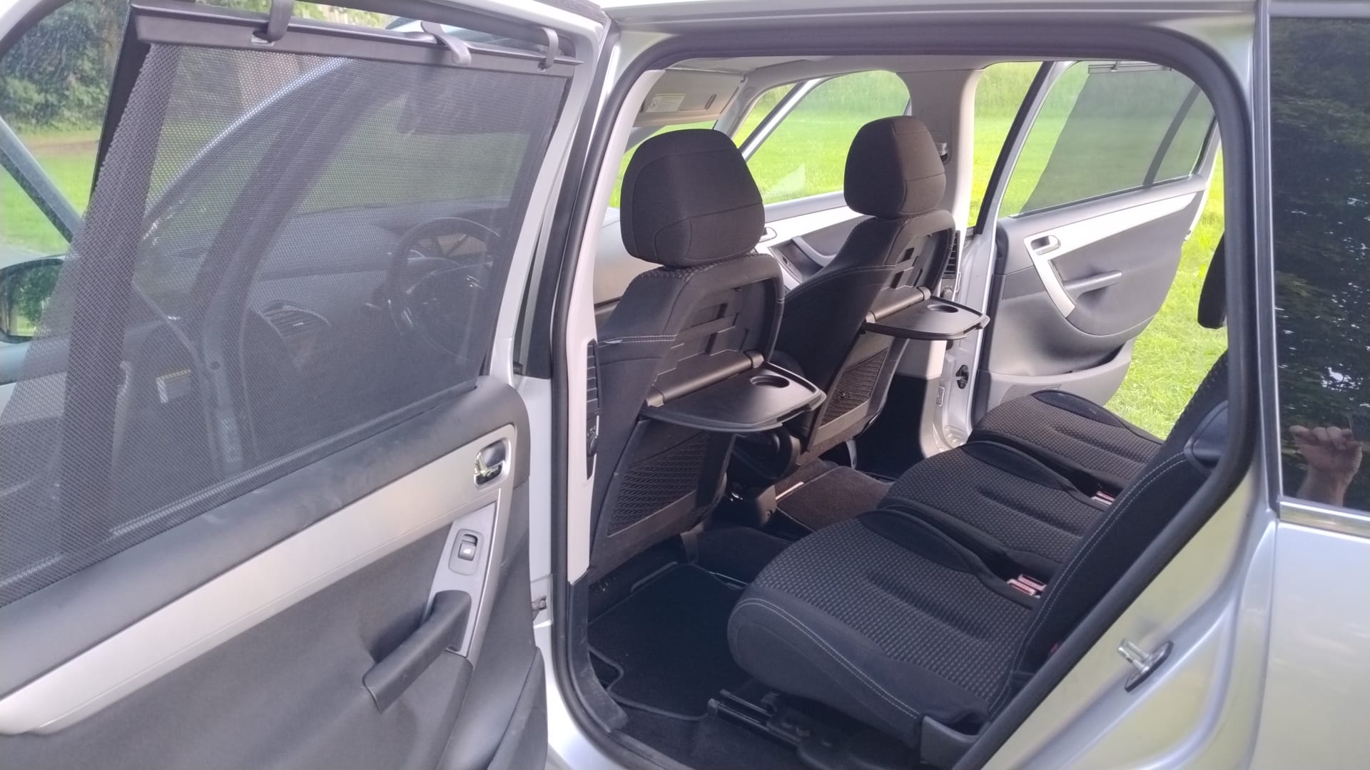 CITROEN C4 PICASSO 1.6i-image-9
